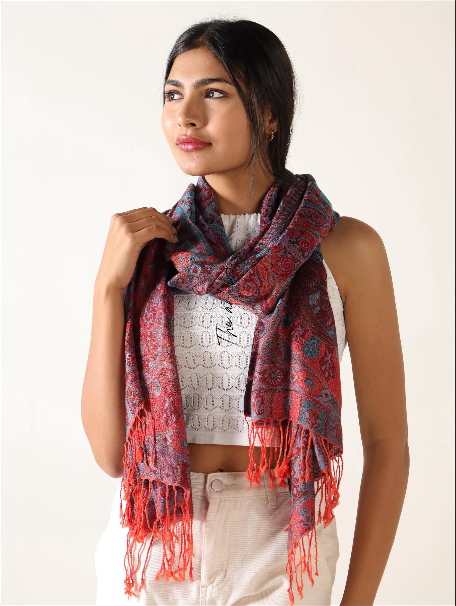 Elegance Redefined: Lightweight Ethnic Paisley Travel Wrap Shawl