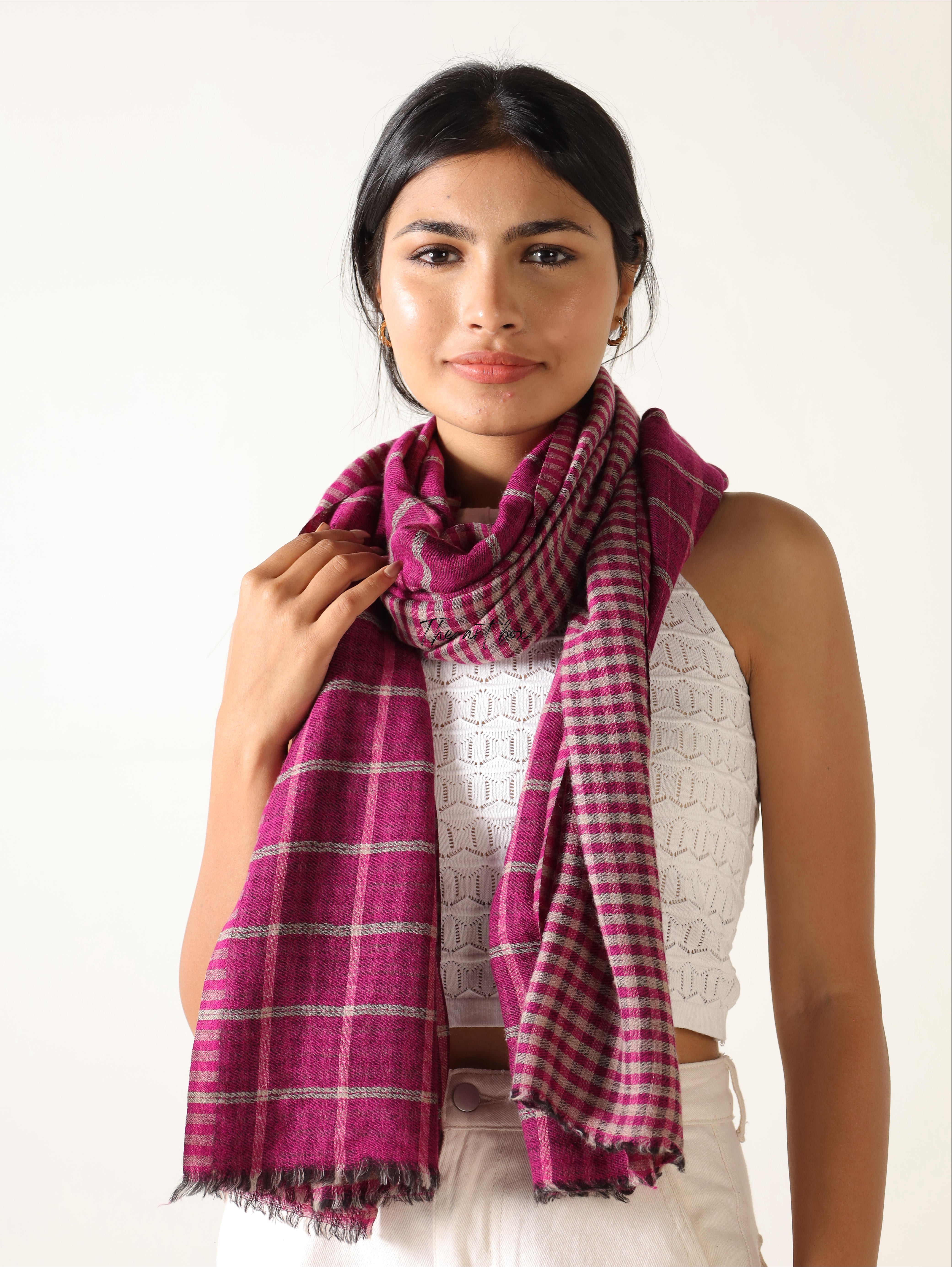 Lightweight Plaid Pashmina Scarf: Effortless Everyday Elegance