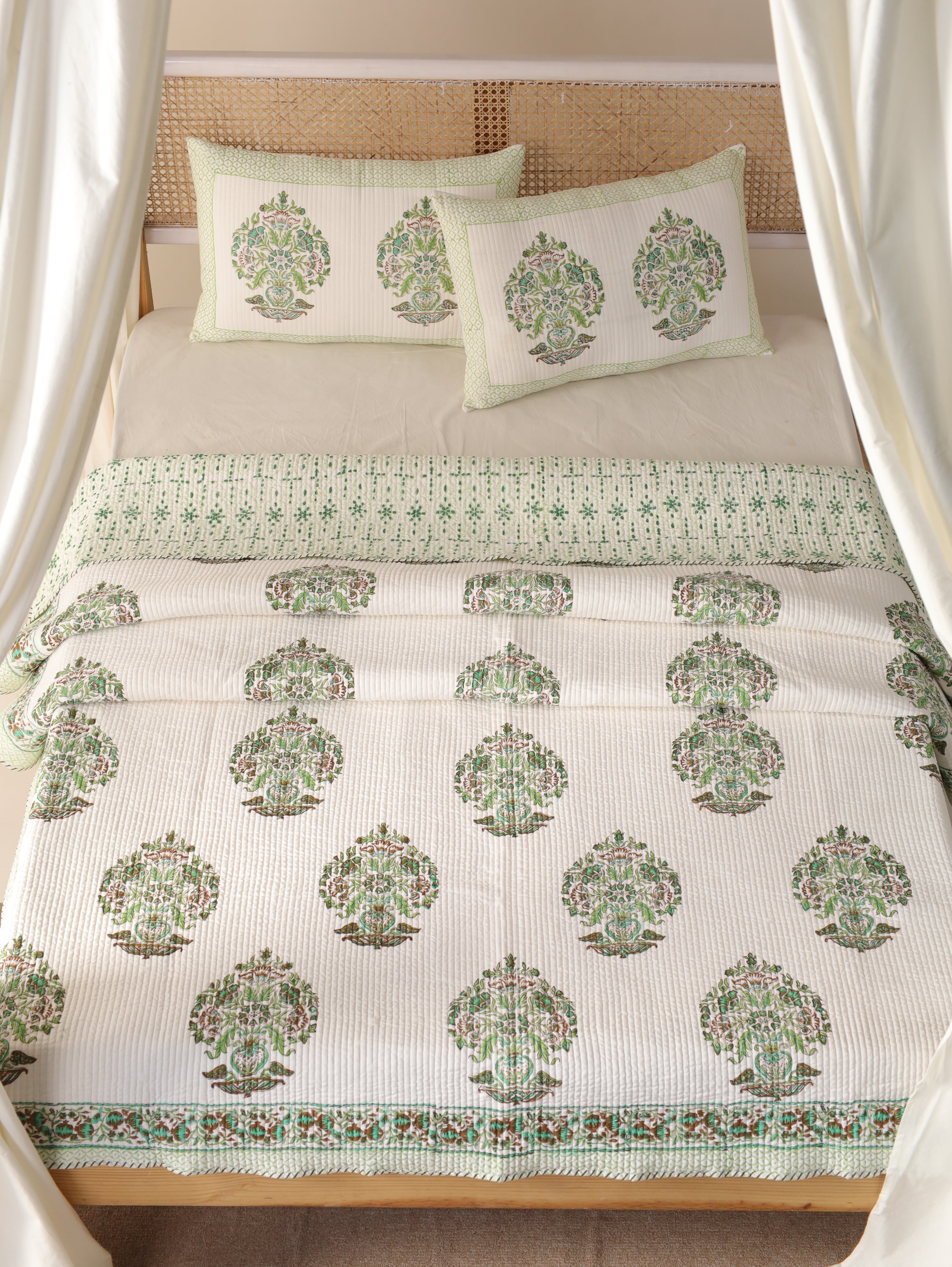 Hand Block Print Quilt Handmade floral 100% Cotton Quilted Cotton Blanket Handmade Blanket Throw Bedspread