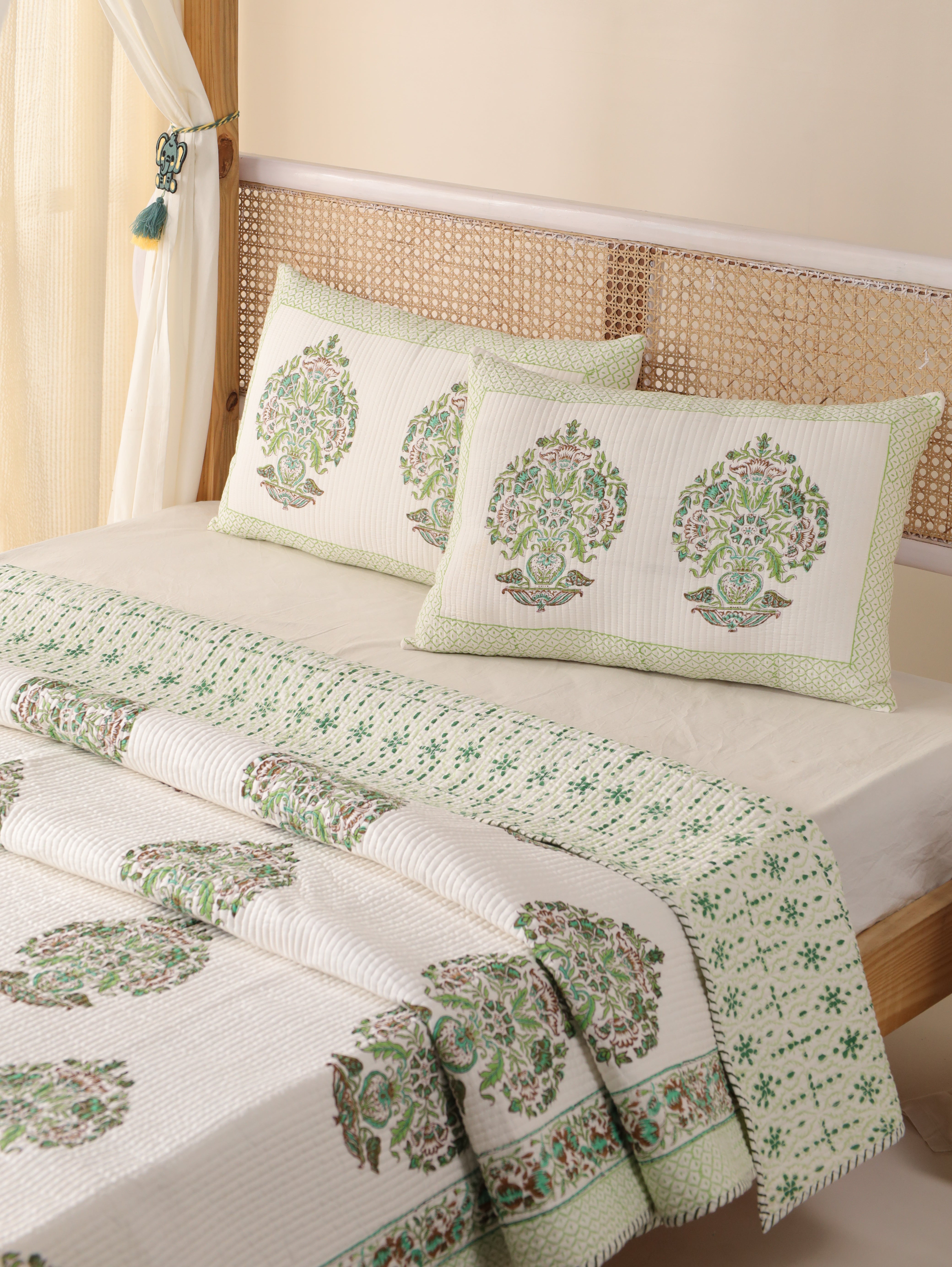 Hand Block Print Quilt Handmade floral 100% Cotton Quilted Cotton Blanket Handmade Blanket Throw Bedspread