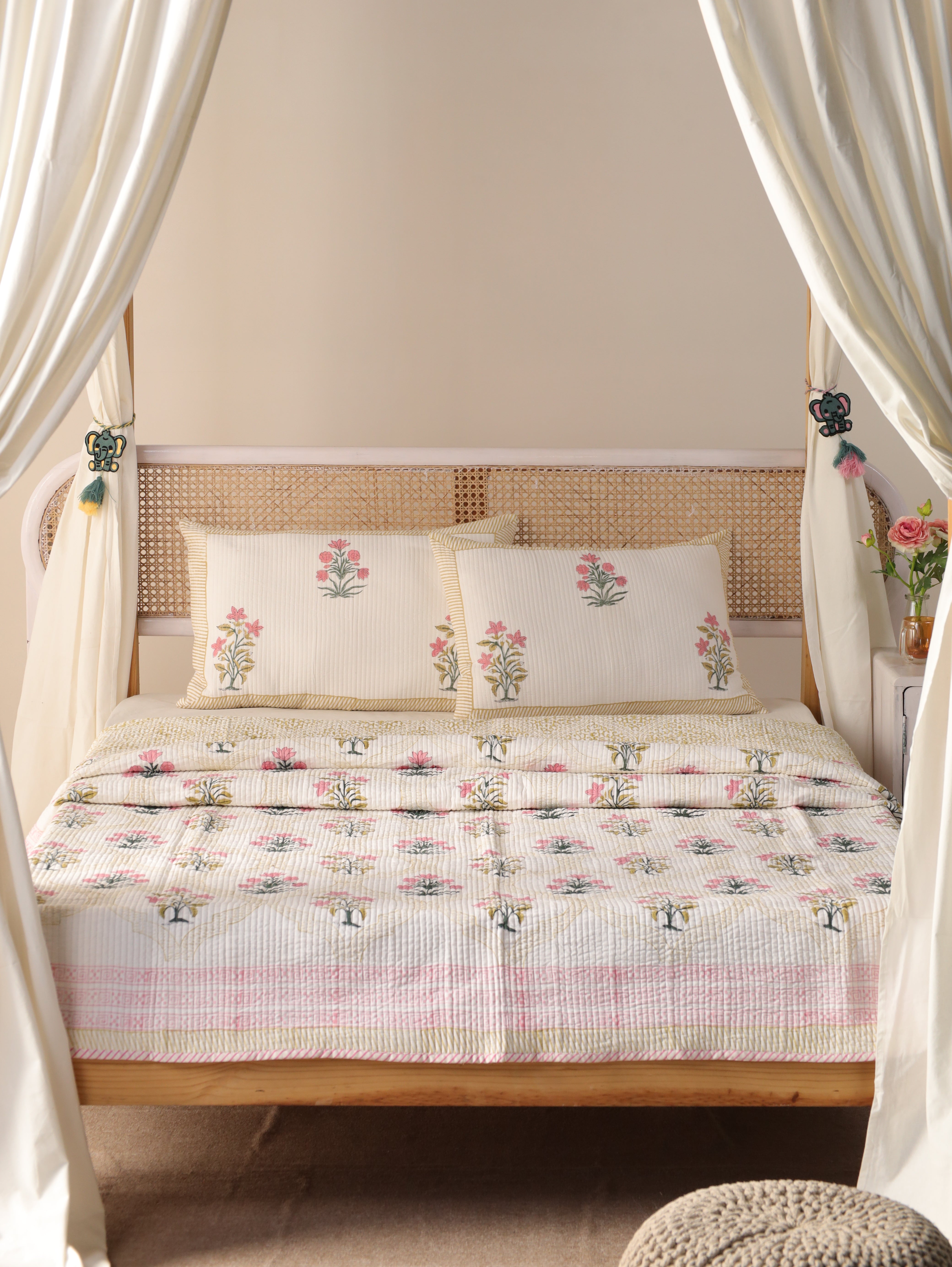 Boho Comforter Quilt Set with Pillowcases | Handmade Soft Blanket for Bedroom Decor