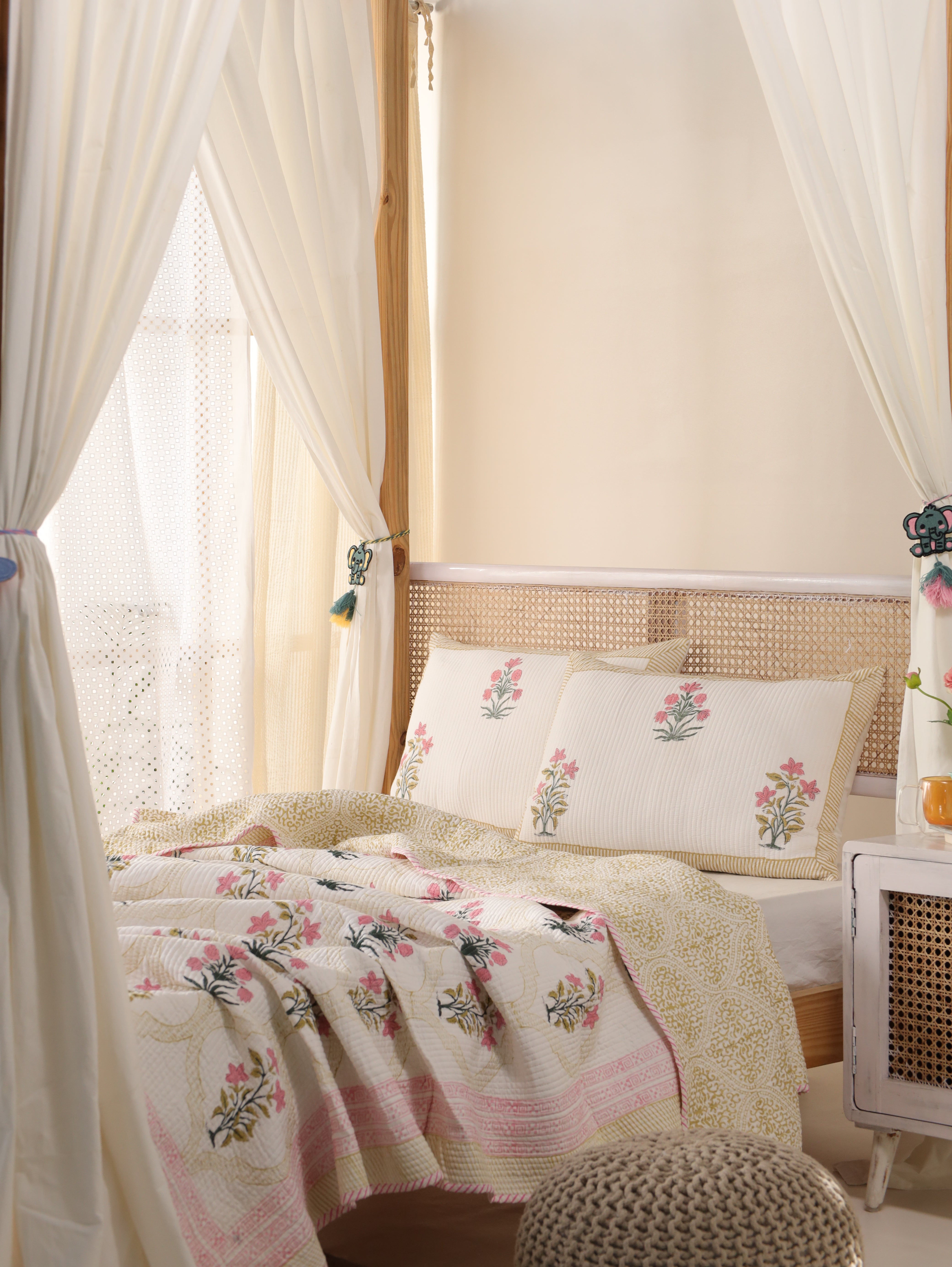 Boho Comforter Quilt Set with Pillowcases | Handmade Soft Blanket for Bedroom Decor
