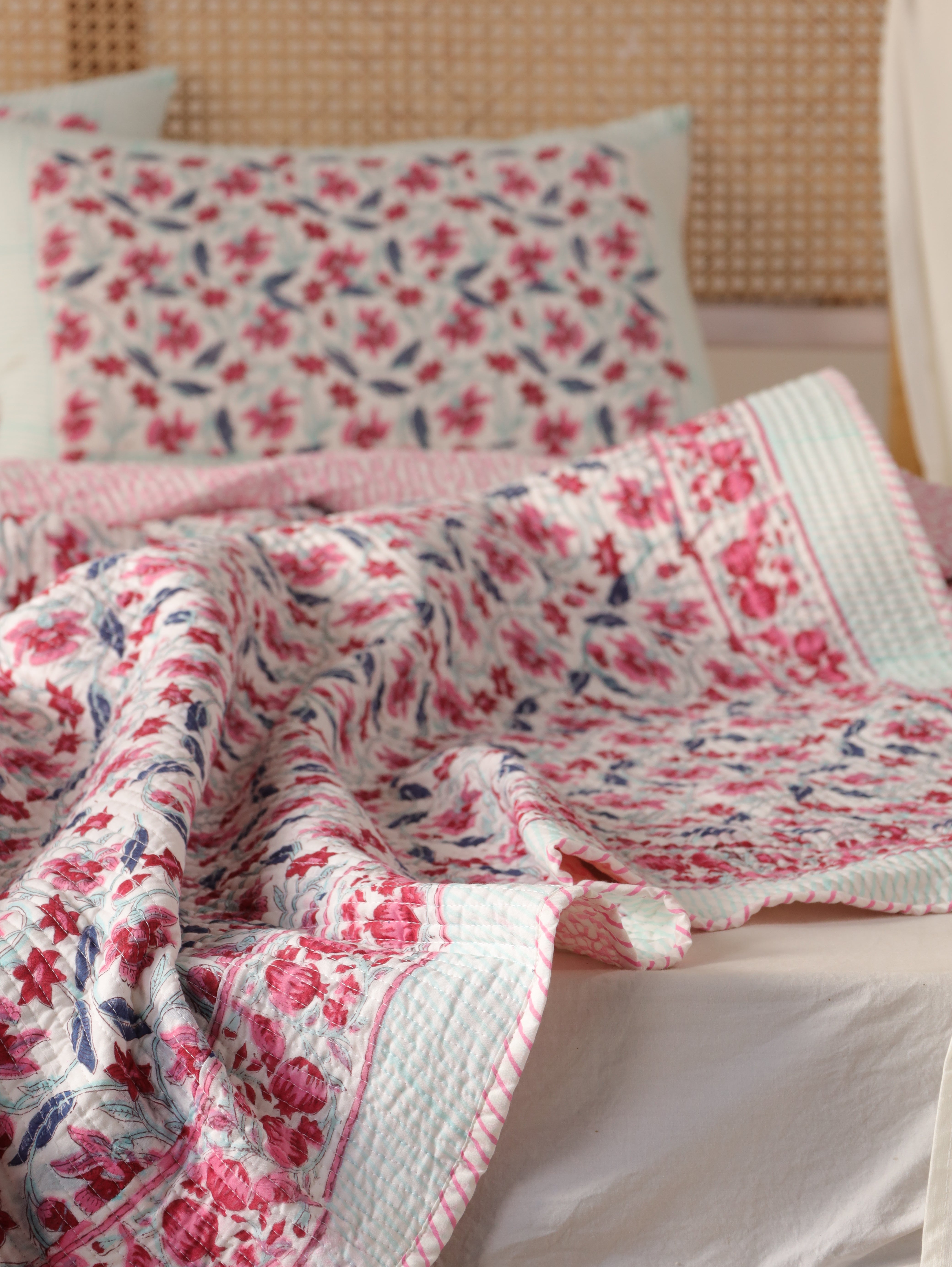Floral Quilt Queen Block Print Comforter Cotton Bedspread Cozy Coverlet All Season Blanket