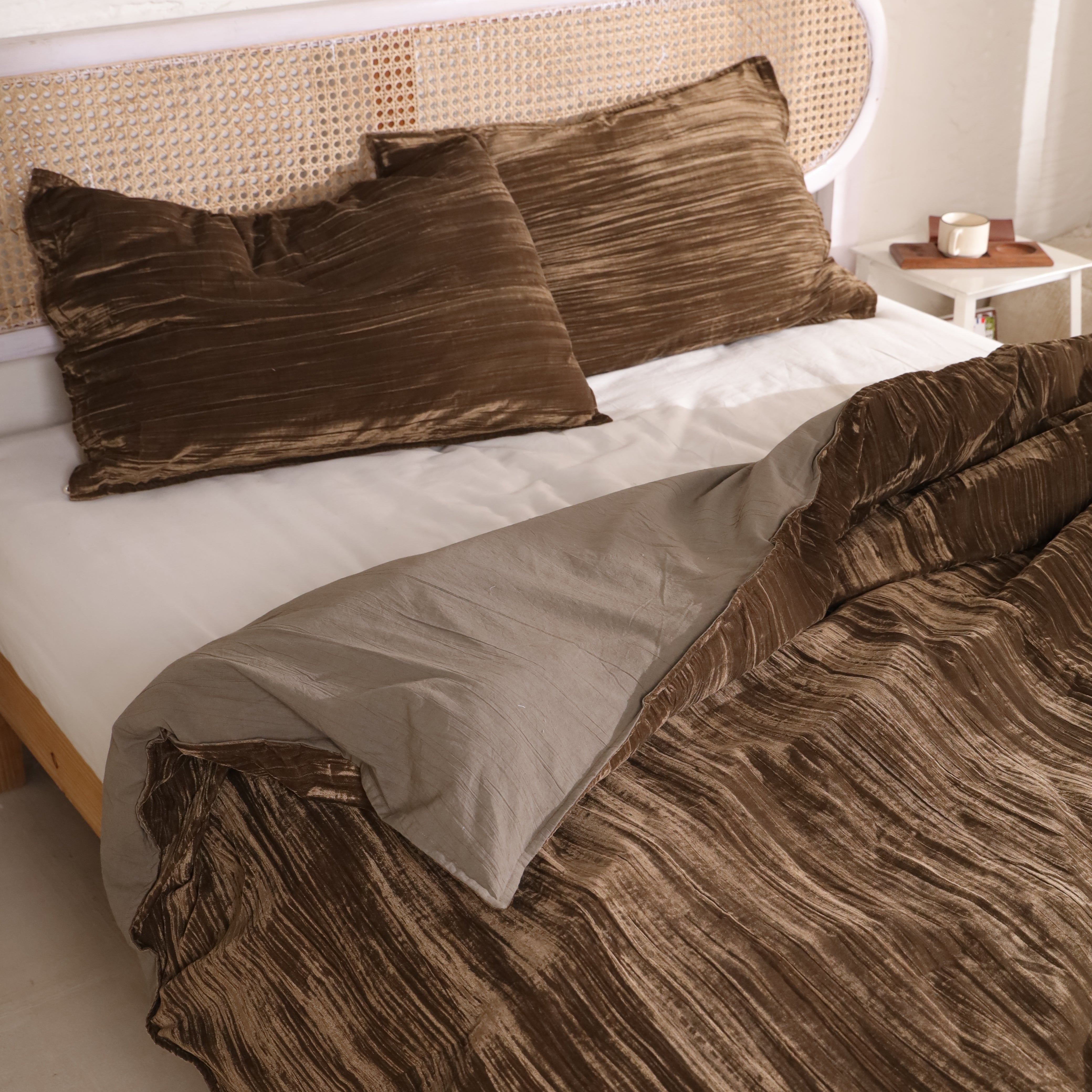 Luxury Crushed Velvet Pleated Duvet Cover Set | Opulent Bedding Collection