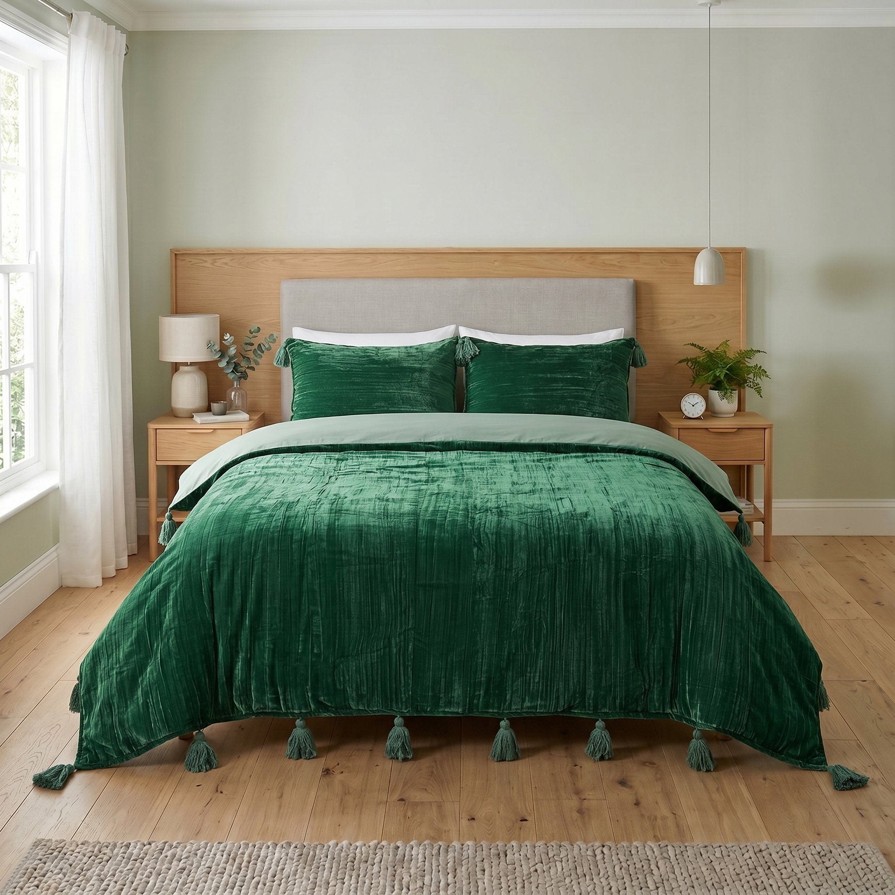 Velvet Duvet Cover Set - Luxury Emerald Green Boho Bedding with Tassels - 3 Piece Soft Textured Bedding Set