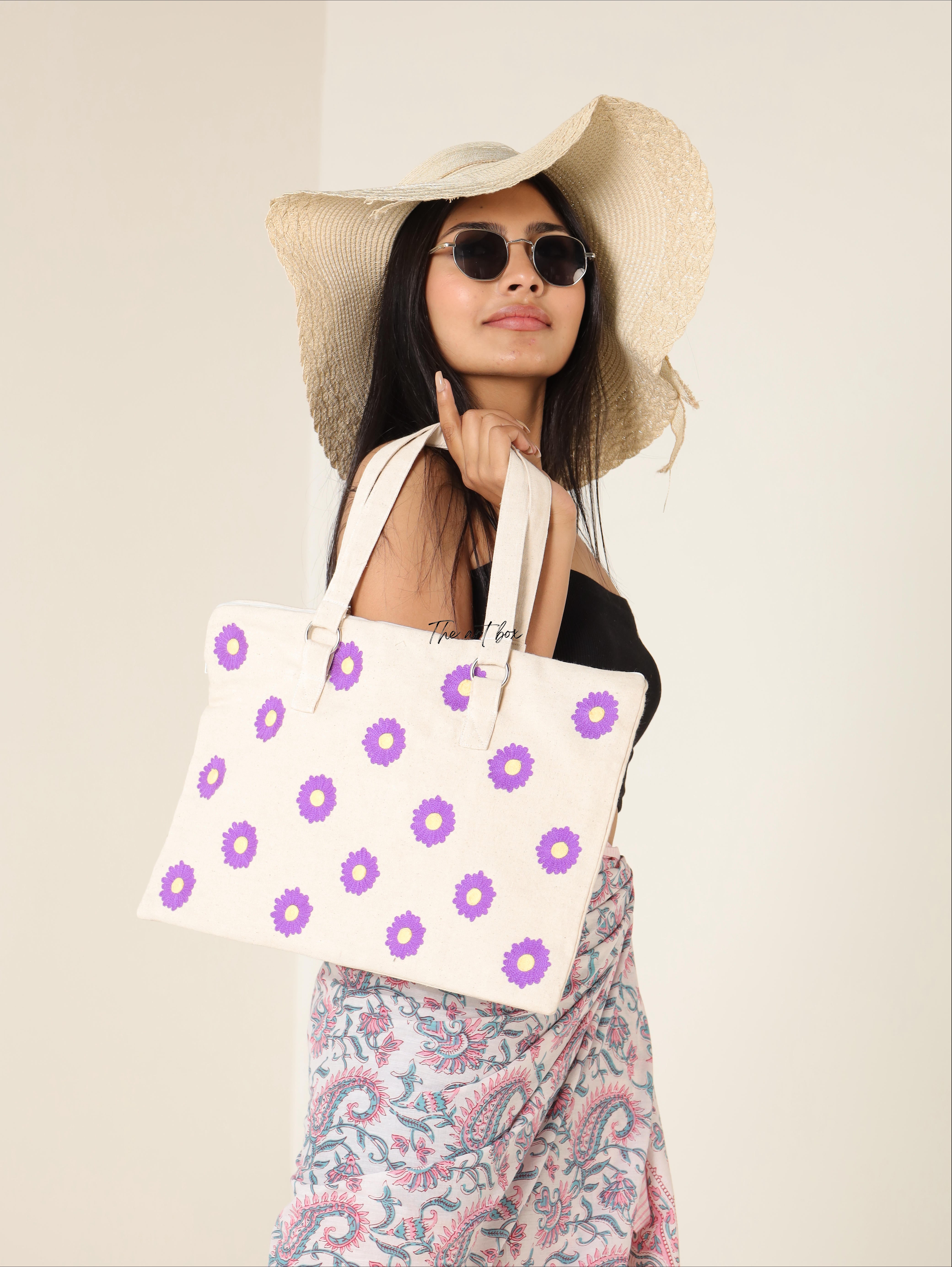 Custom Embroidery Laptop Bag: Make It Yours