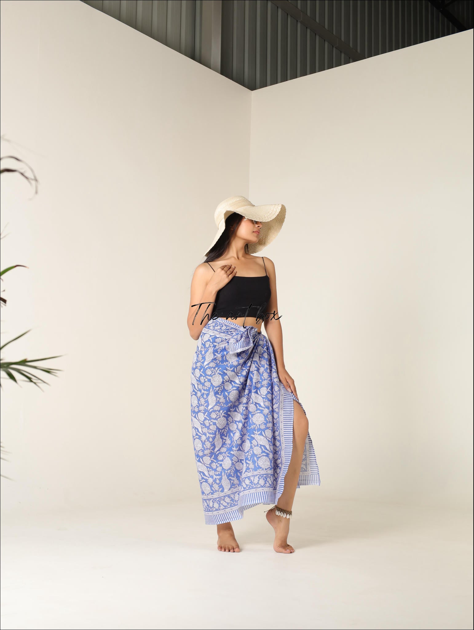Floral Serenity Cotton Floral Sarong Pareo for Exotic Escapes