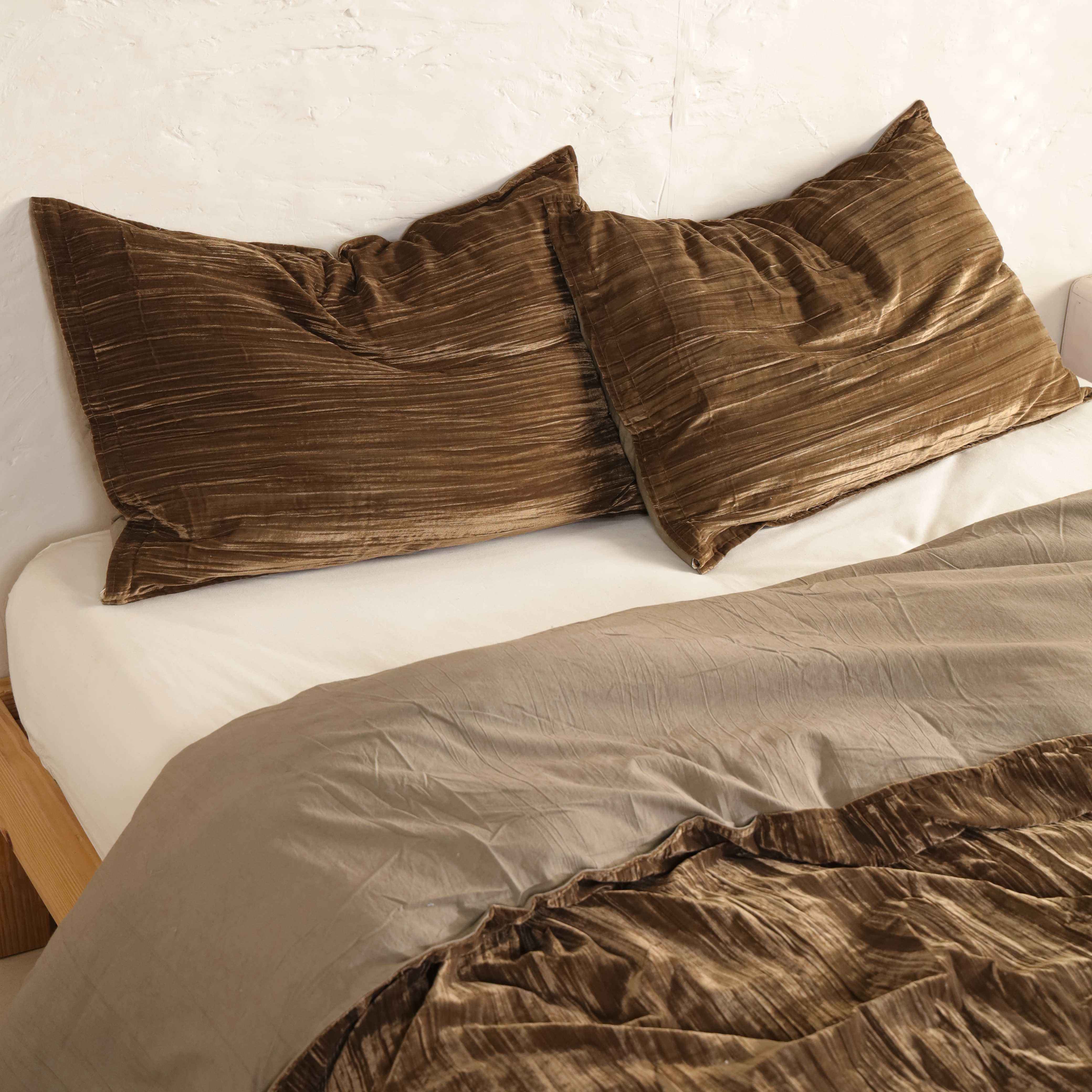Velvet Duvet Cover Set - Luxury Olive Brown Bedding - 3 Piece Soft Textured Minimalist Bedding Set