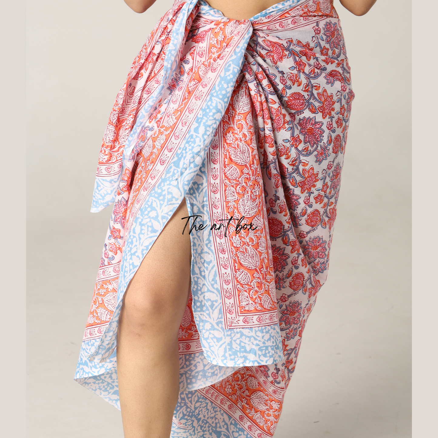 Beach Essentials: Sarong Pareo for Sun-Kissed Style