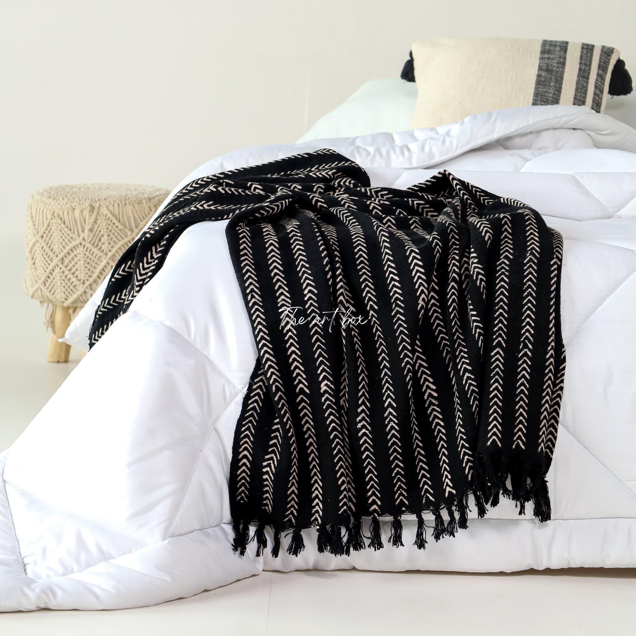 Black Daabu Print Throw