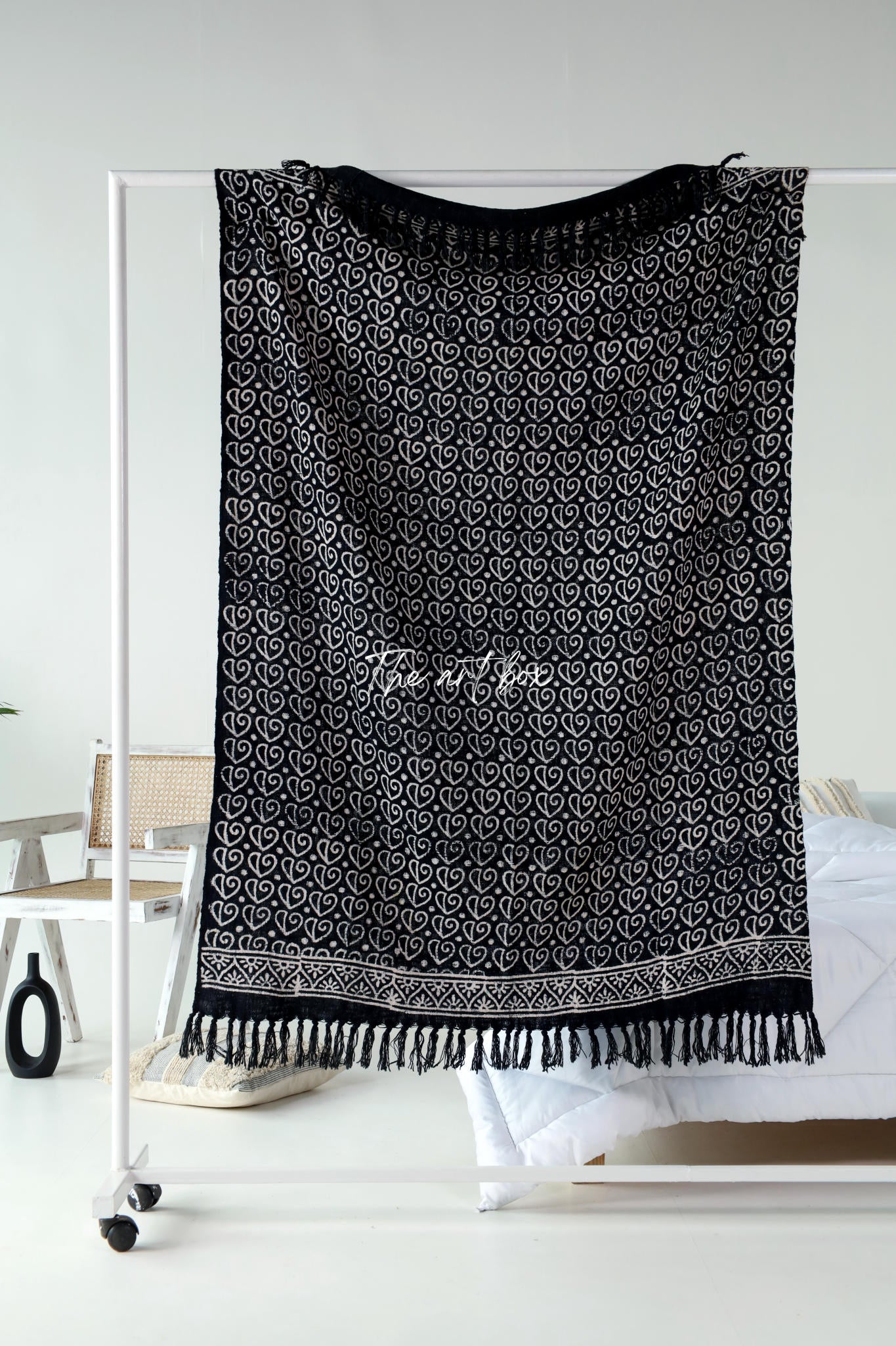 Beautiful Black Daabu Print Throw