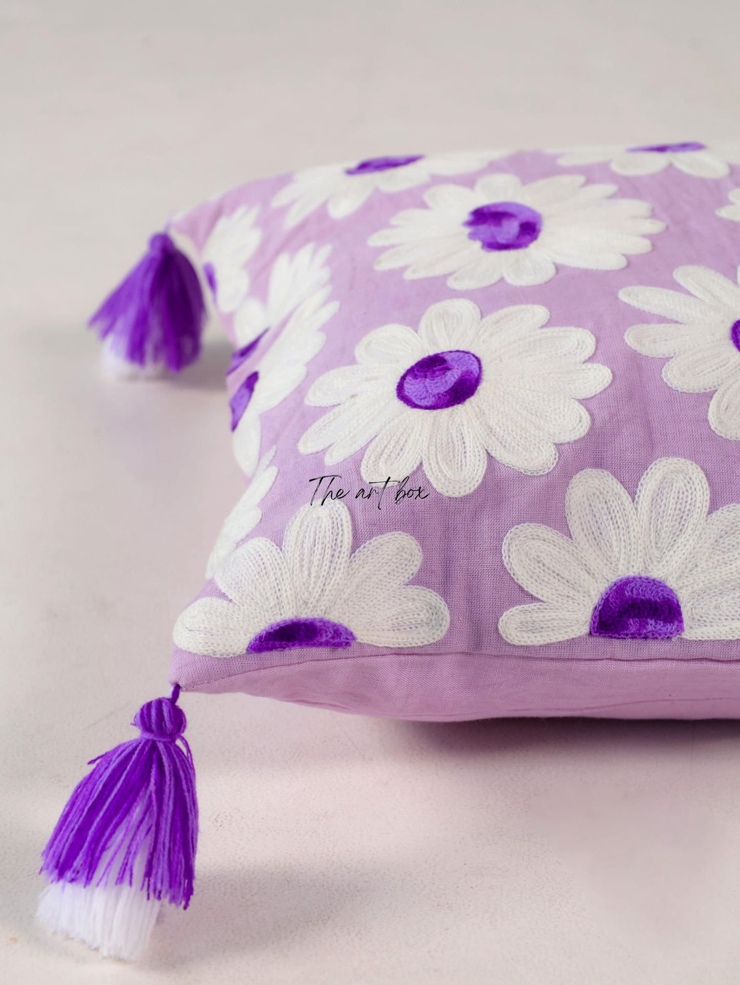 Embroidered Floral Decor Pillow - Elevate Your Decor With Elegance
