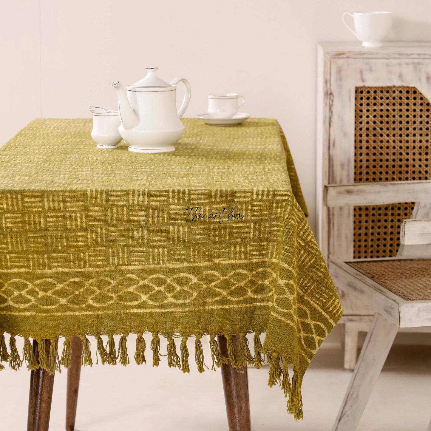 Golden With Floral Table Cover