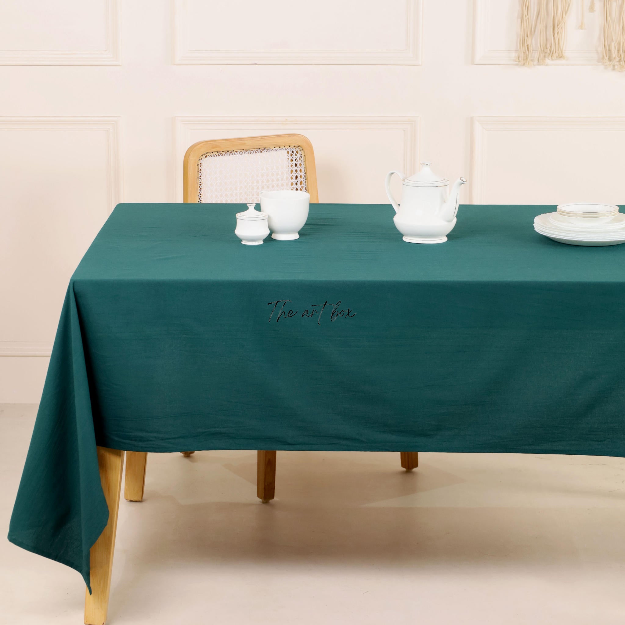 Green Table Covers for Your Dining, Living Room