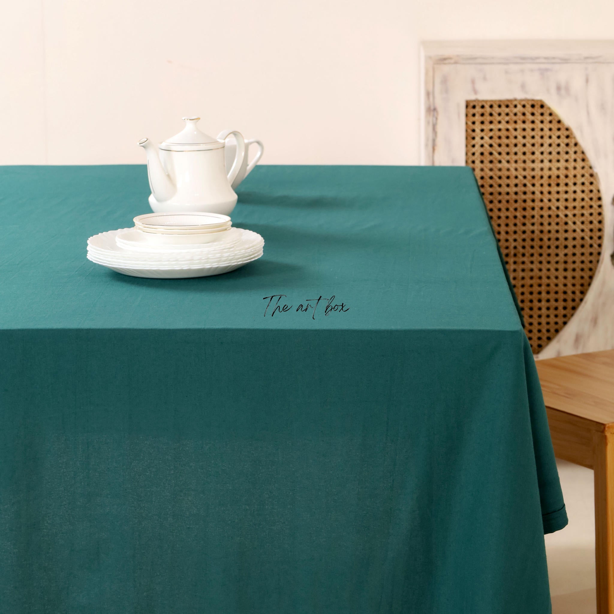 Green Table Covers for Your Dining, Living Room