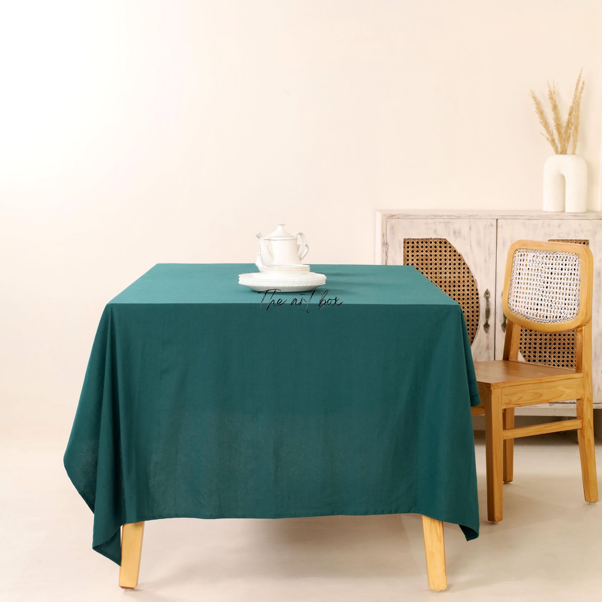 Green Table Covers for Your Dining, Living Room