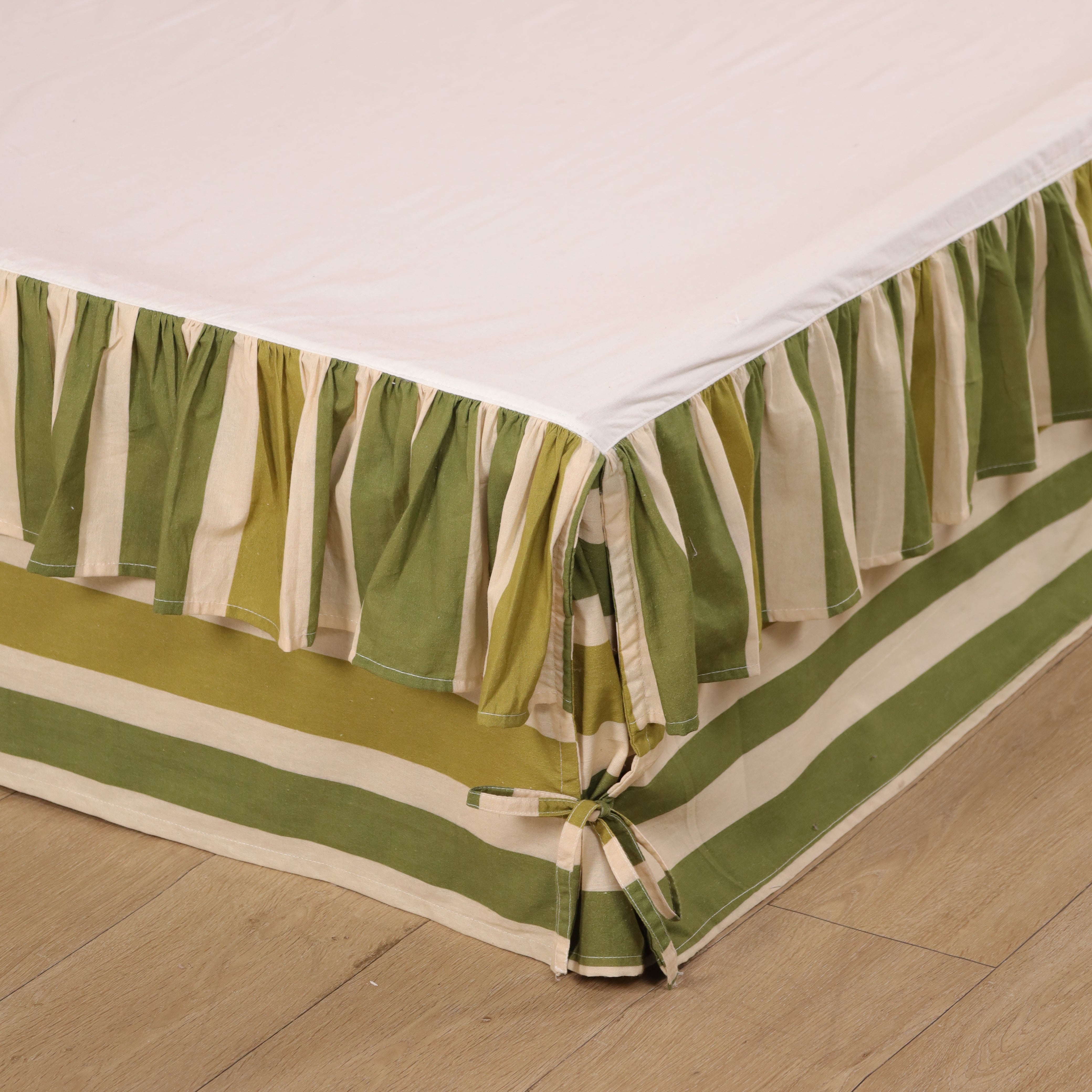 Minimalist Charcoal Pinstripe Tailored Bed Skirt – Clean Line Split Corner Bed Valance with Side Ties