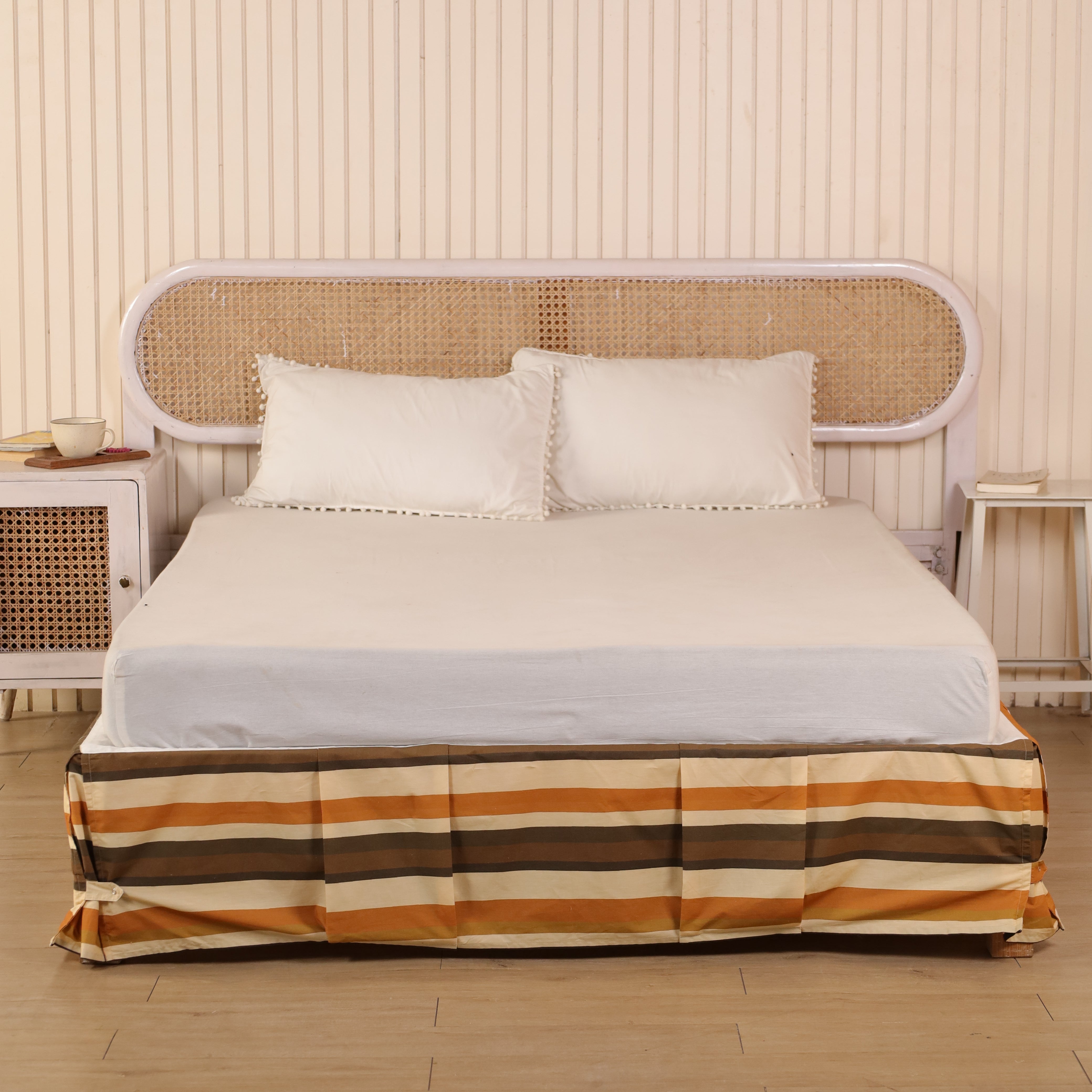 Meadow Sunflower Gathered Bed Skirt – Vintage Autumn Floral Ruffled Bed Valance