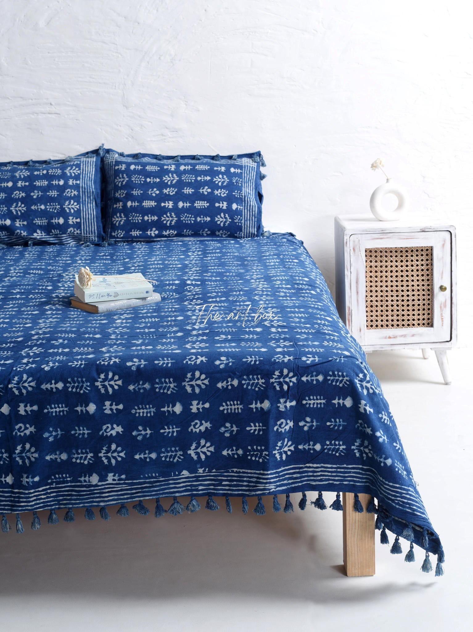 Designer Block Printed Bedsheet and Pillow Set