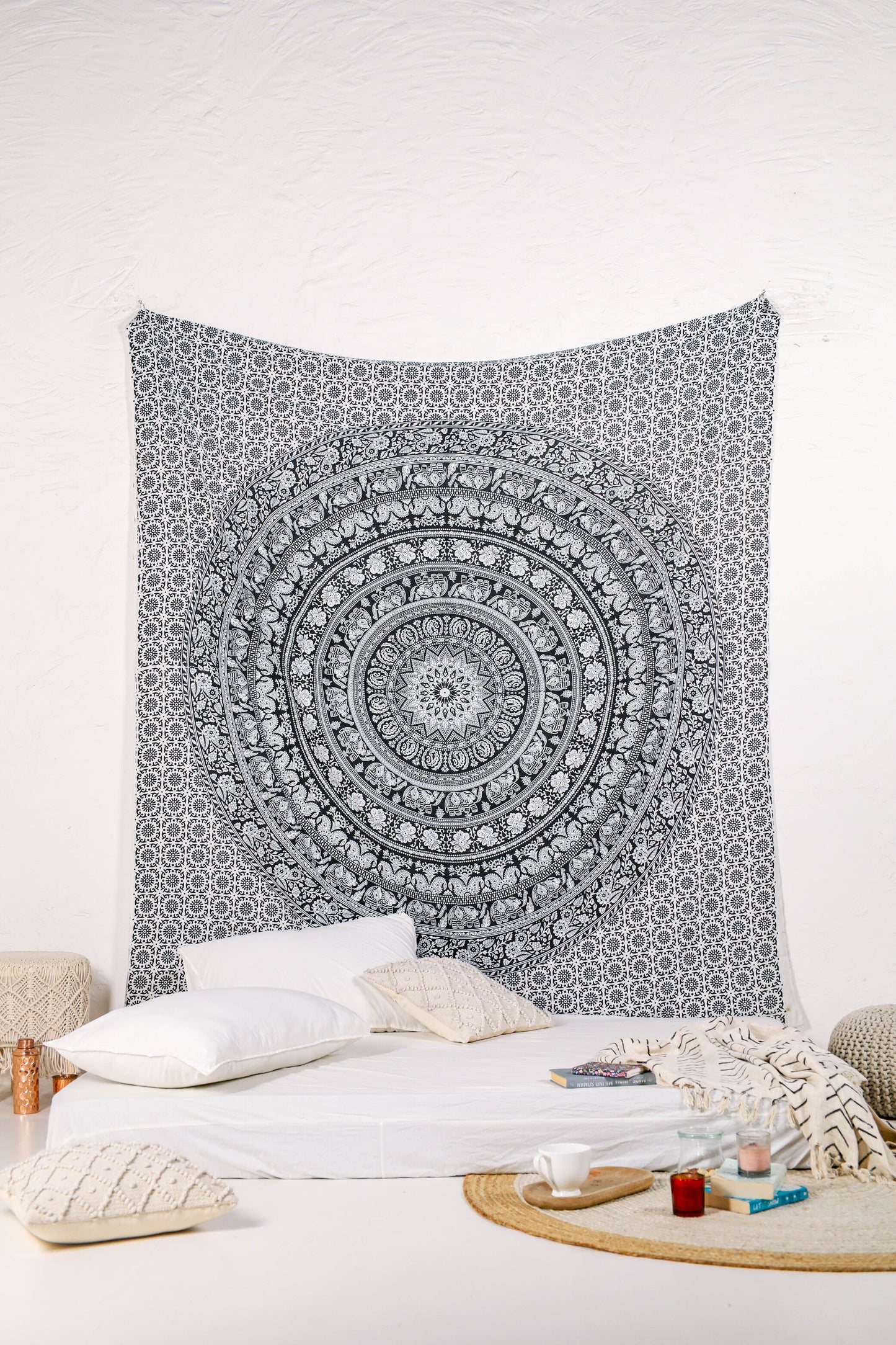 White and black Floral Ombre Tapestry