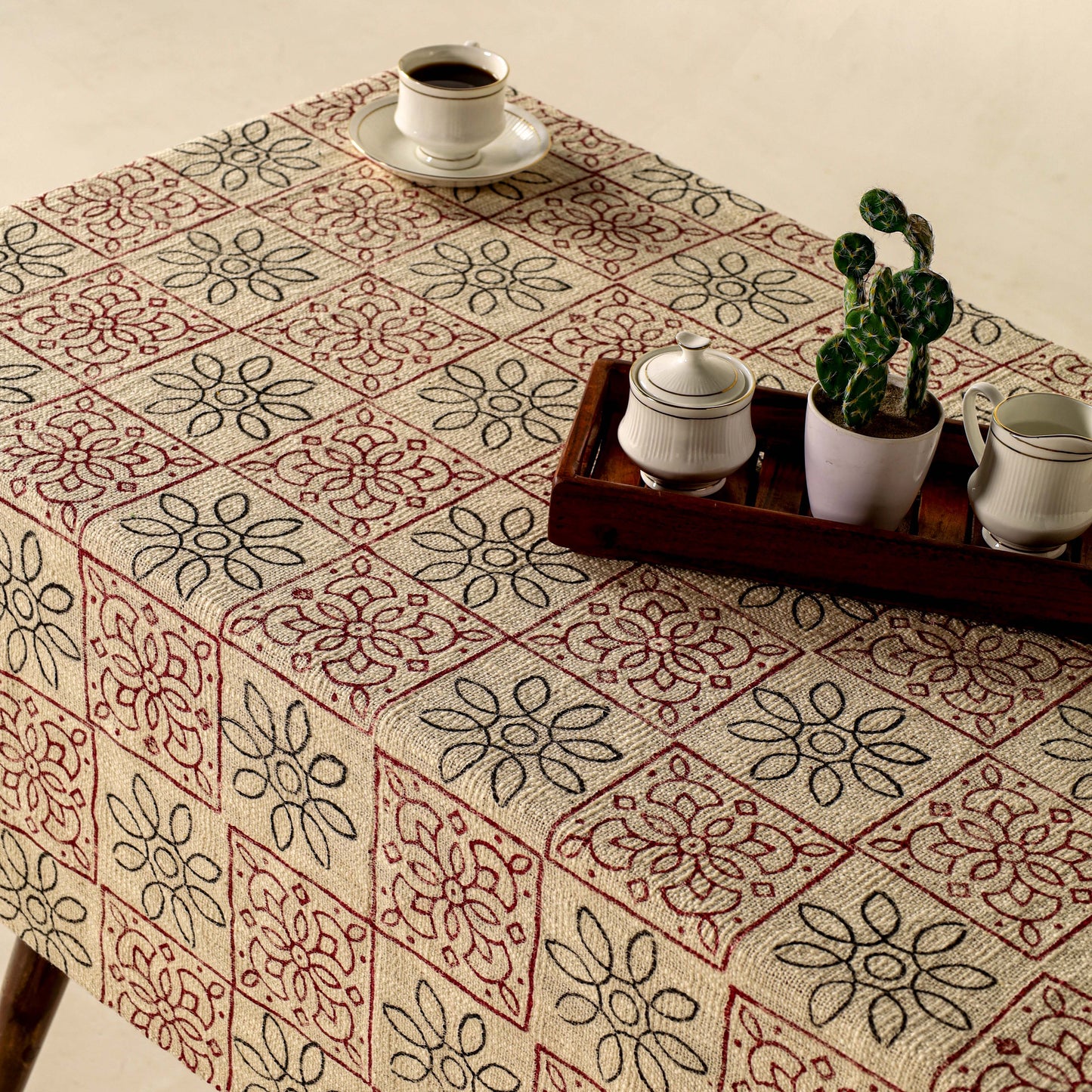 White Printed Cotton Tablecloth