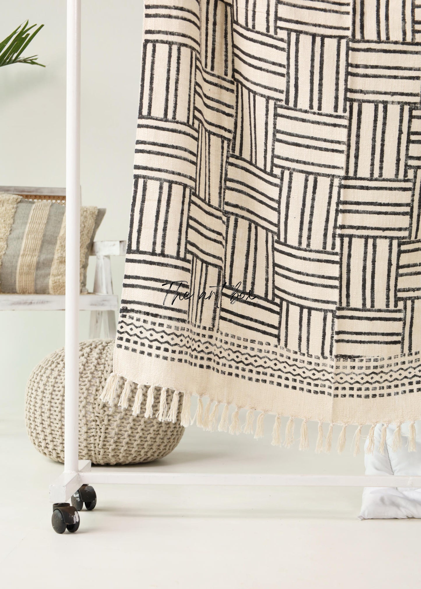 Geometric Pigment Print Throw