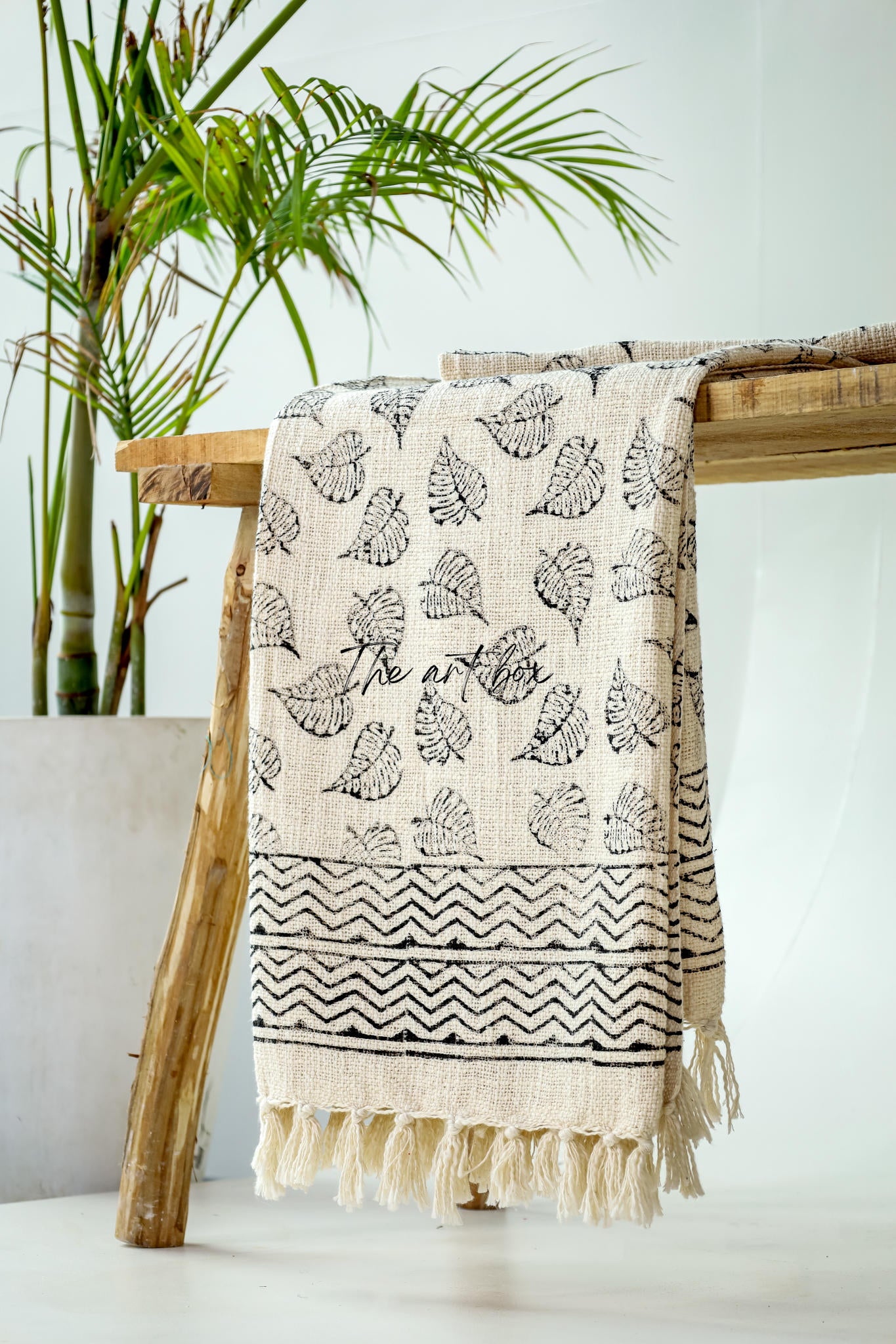 Leaf Pigment Print Throw