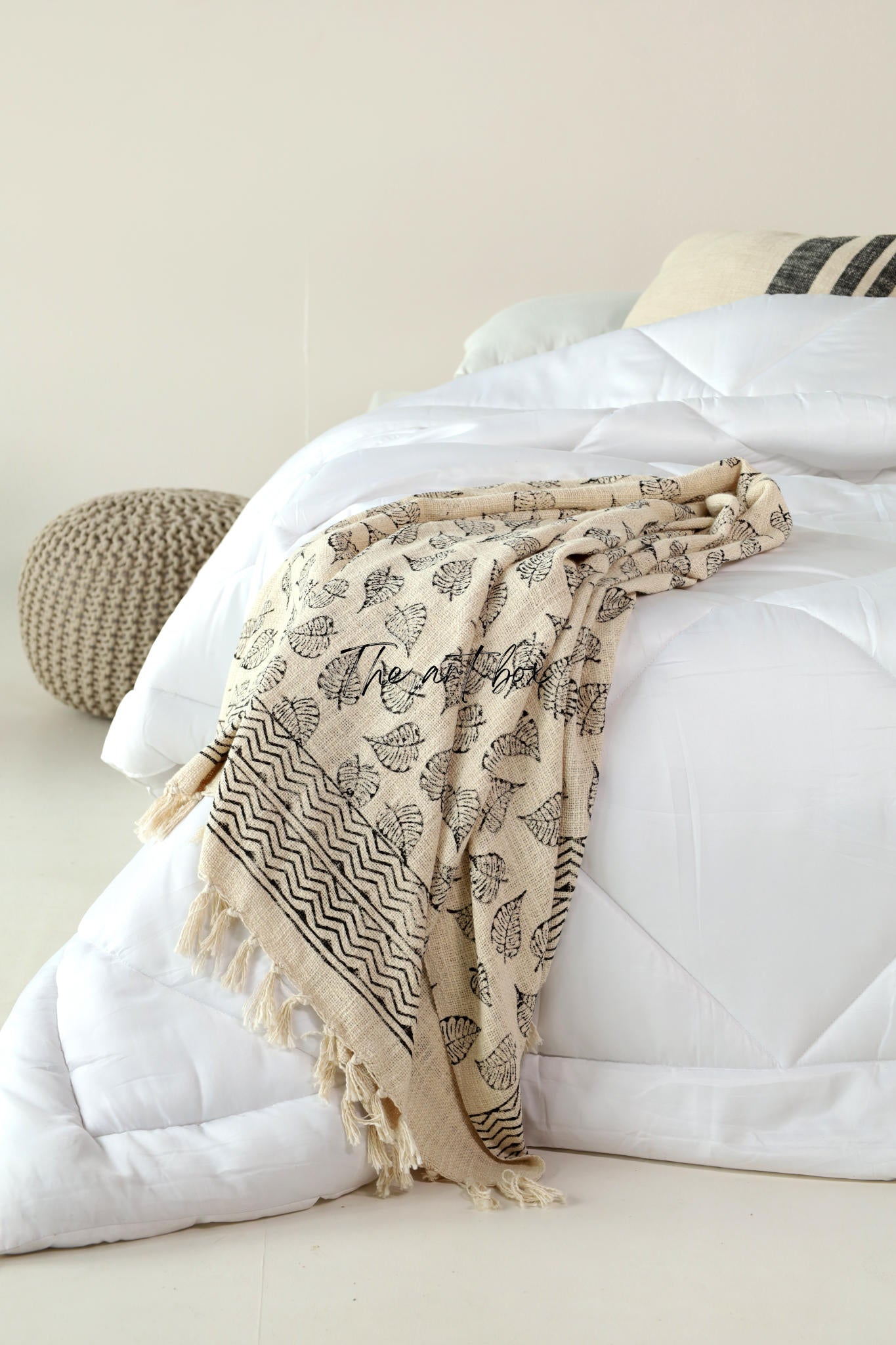 Leaf Pigment Print Throw