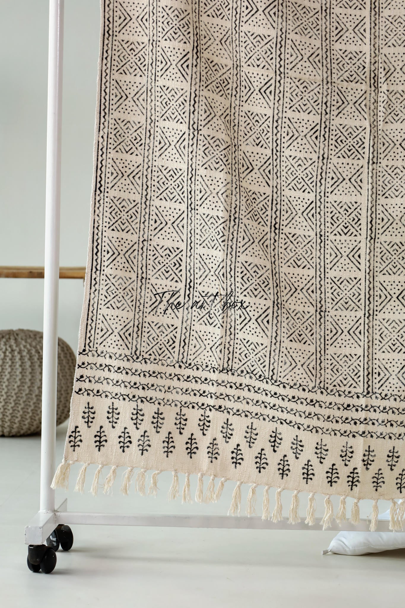 Beige Geometric Pigment Print Throw