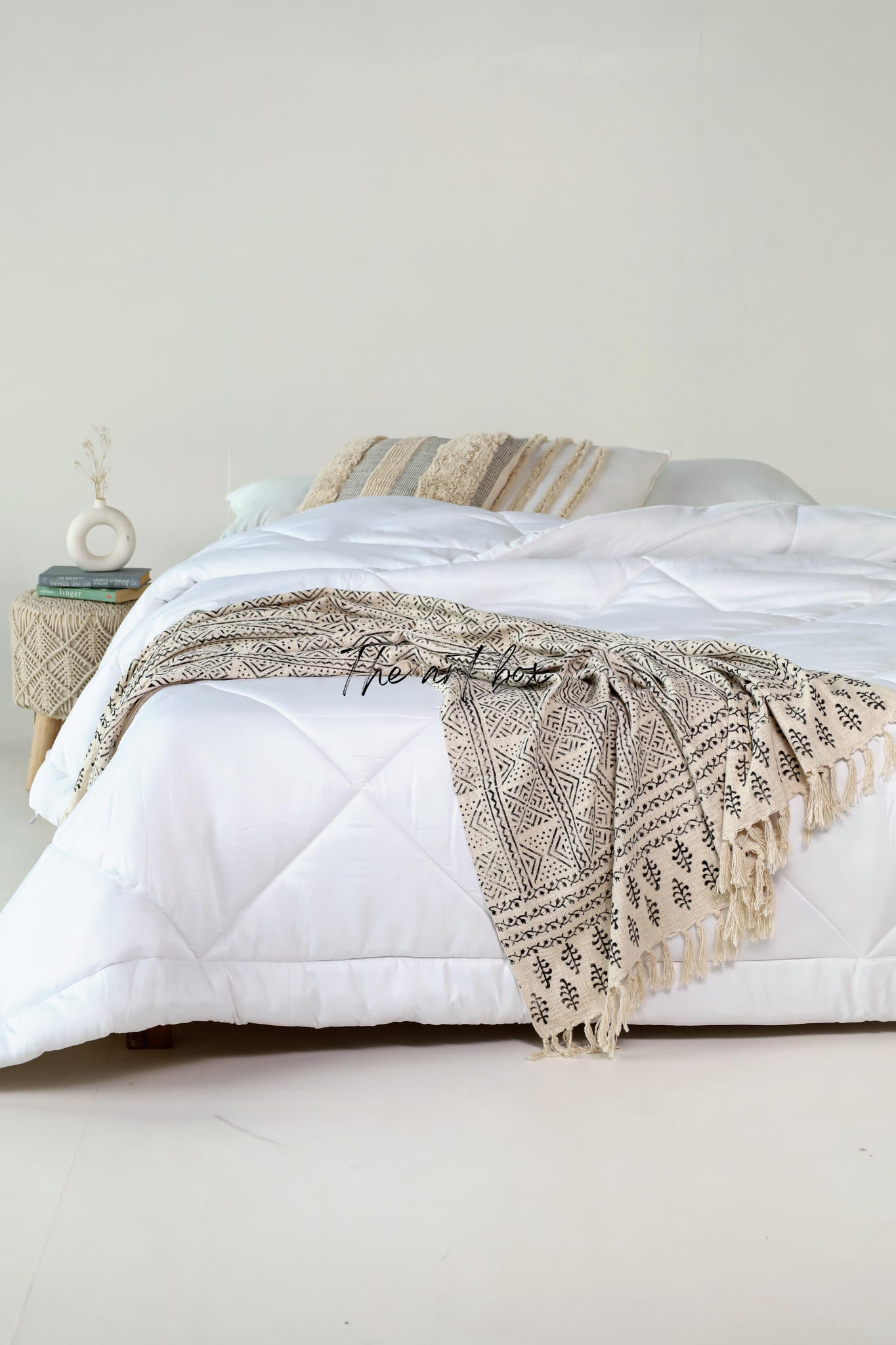 Beige Geometric Pigment Print Throw