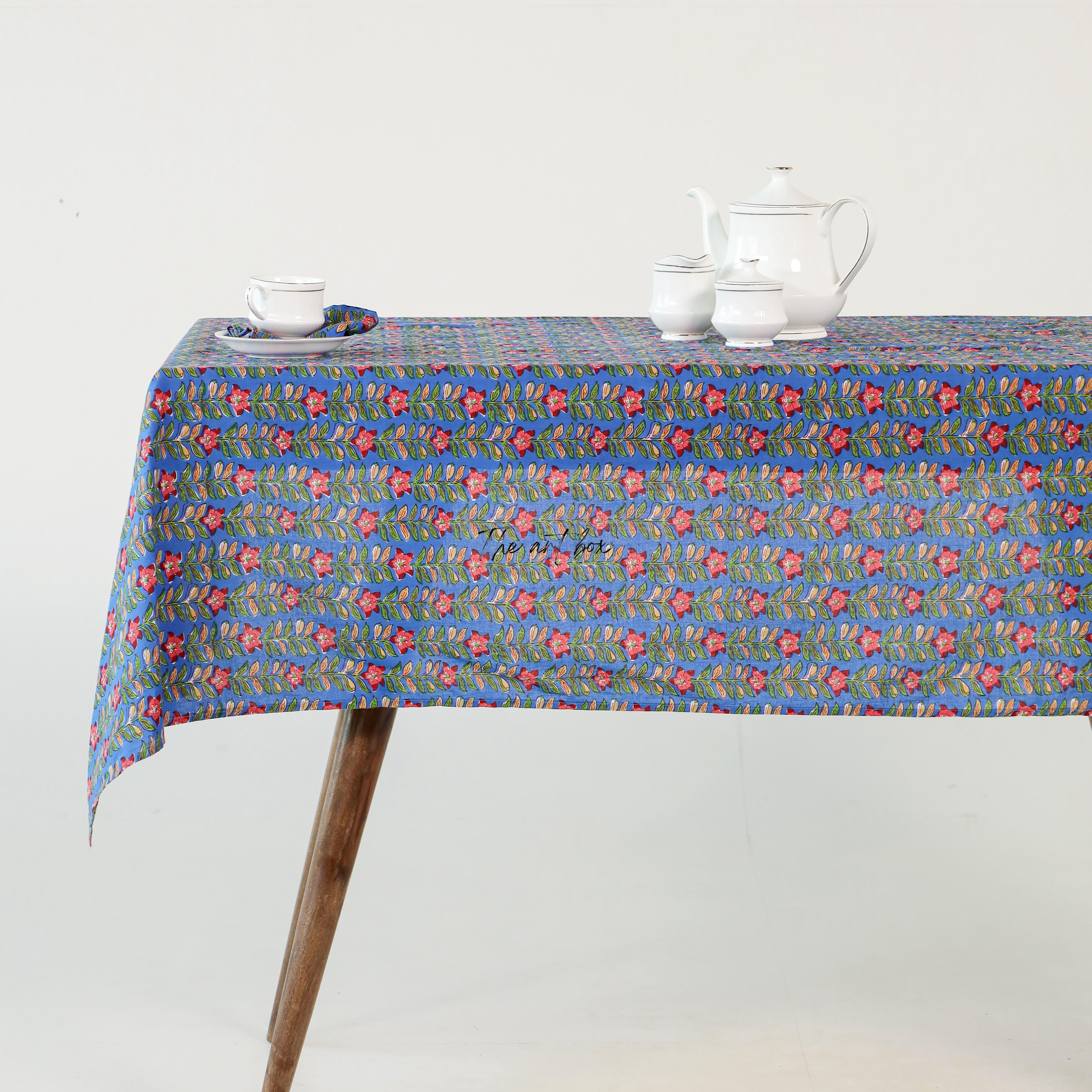 Blue Floral Cotton Printed Table Covers