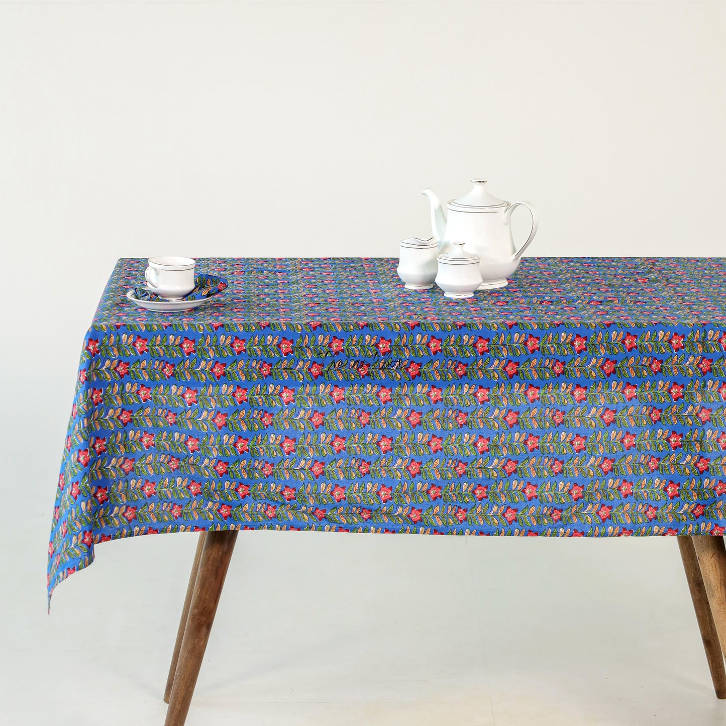 Blue Floral Cotton Printed Table Covers