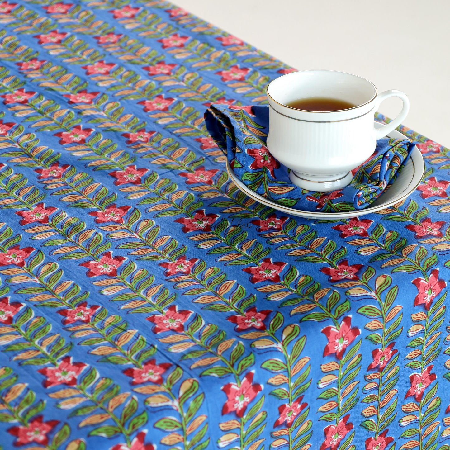 Beautiful Blue Floral Cotton Printed Table Covers for Your Dining, Living Room