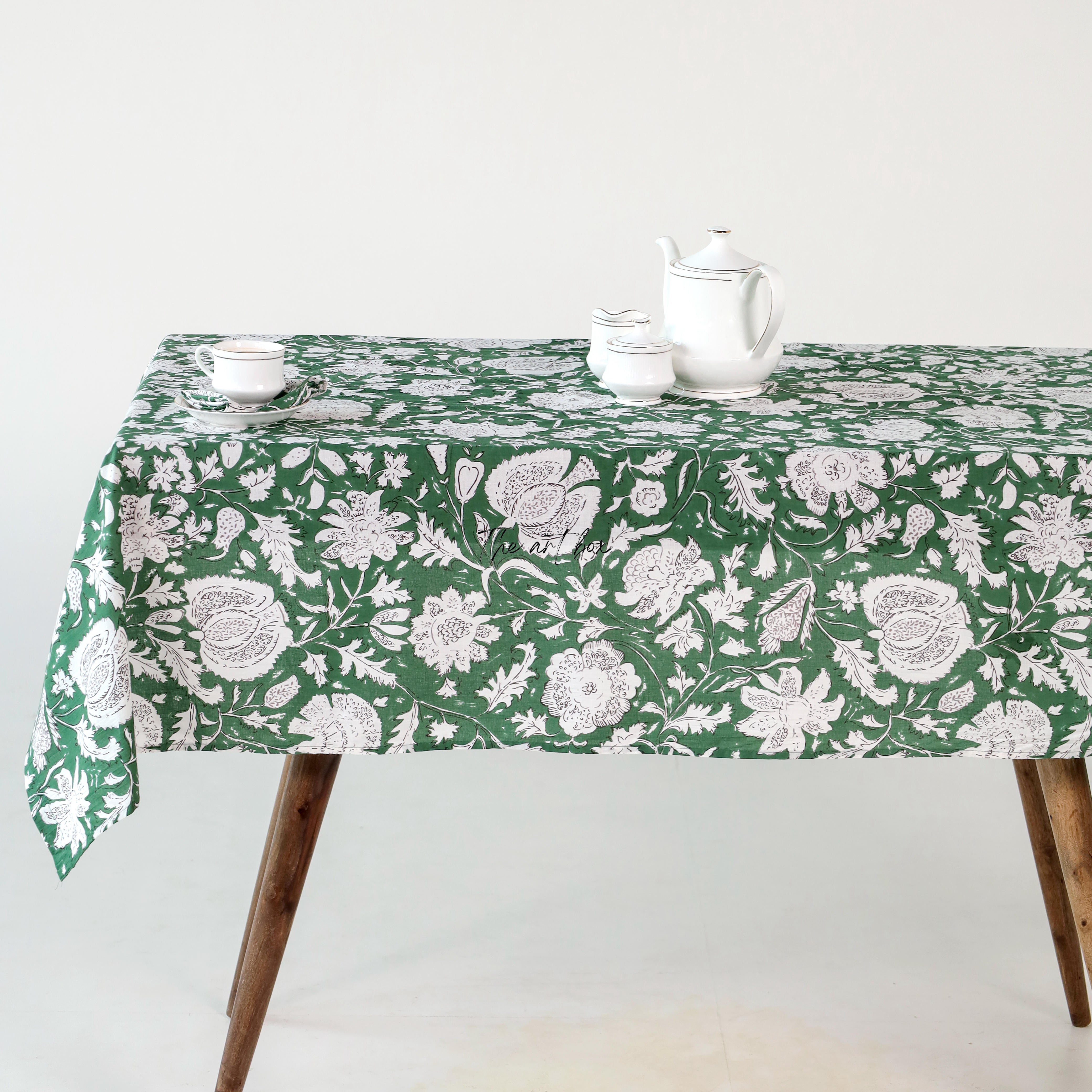 Sea Floral Printed Table Cover