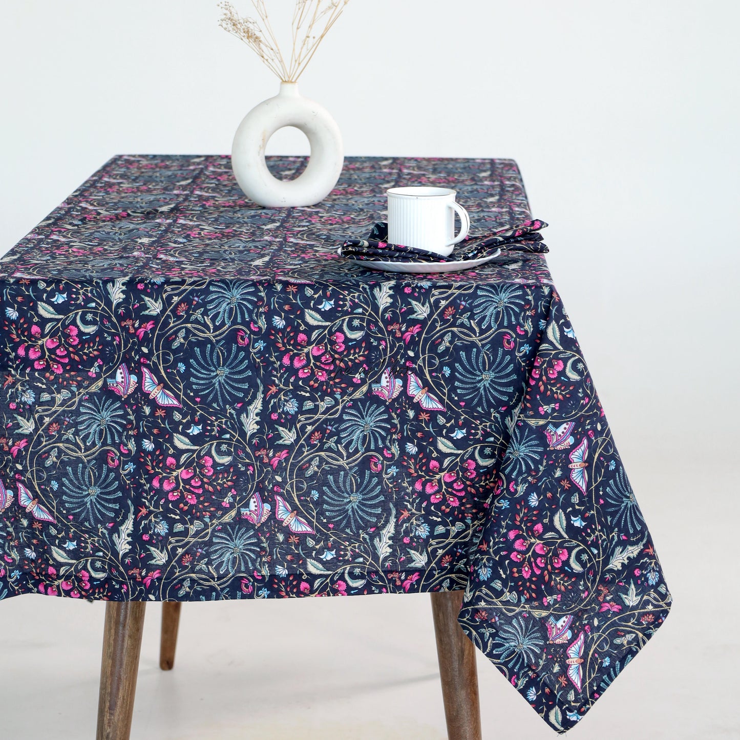 Floral Fantasy Transform Your Table with Black & Blue Printed Cotton Tablecloths