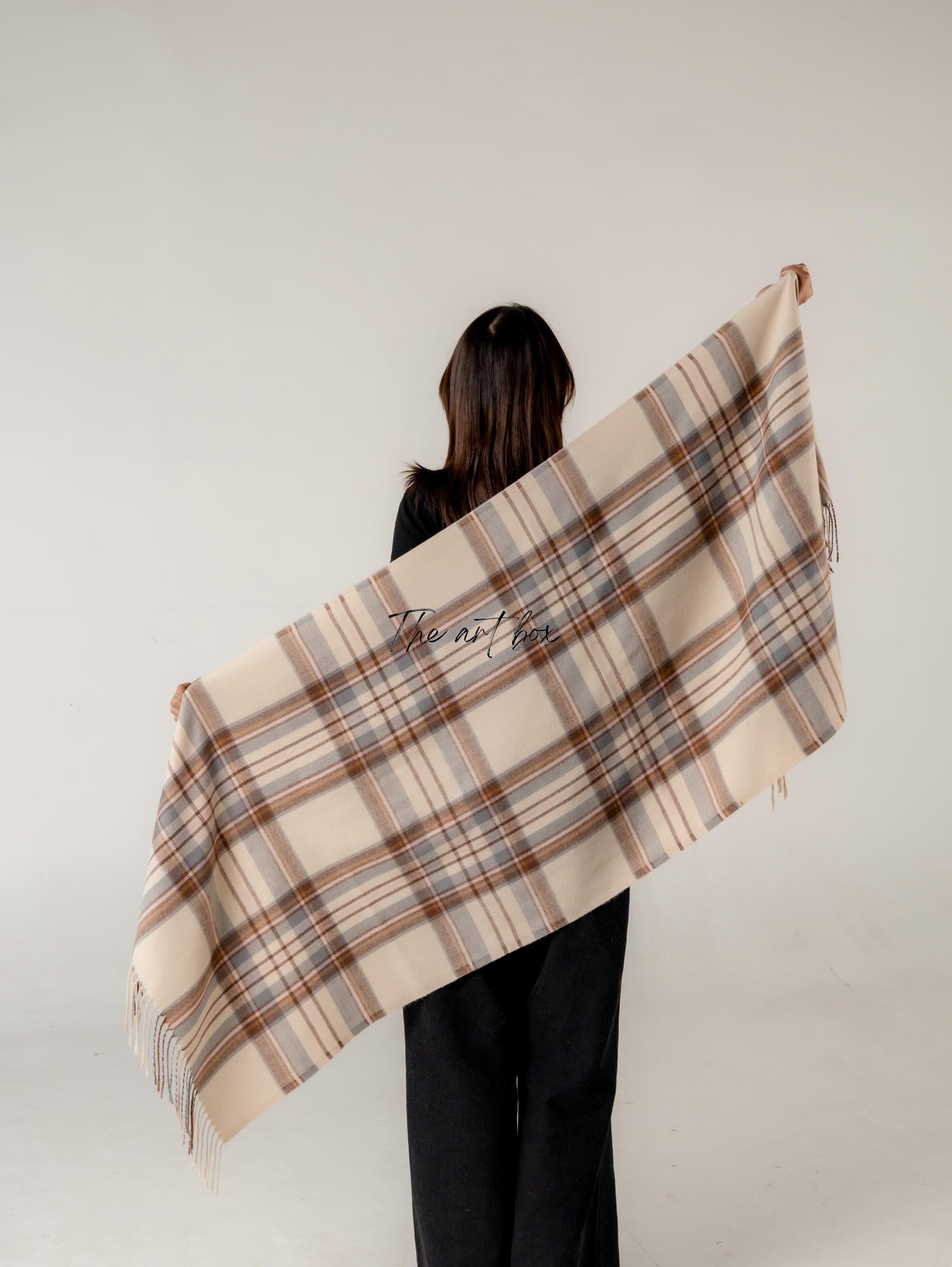 Cozy Cotton Warmth Meets Comfort in Our Woolen Scarves