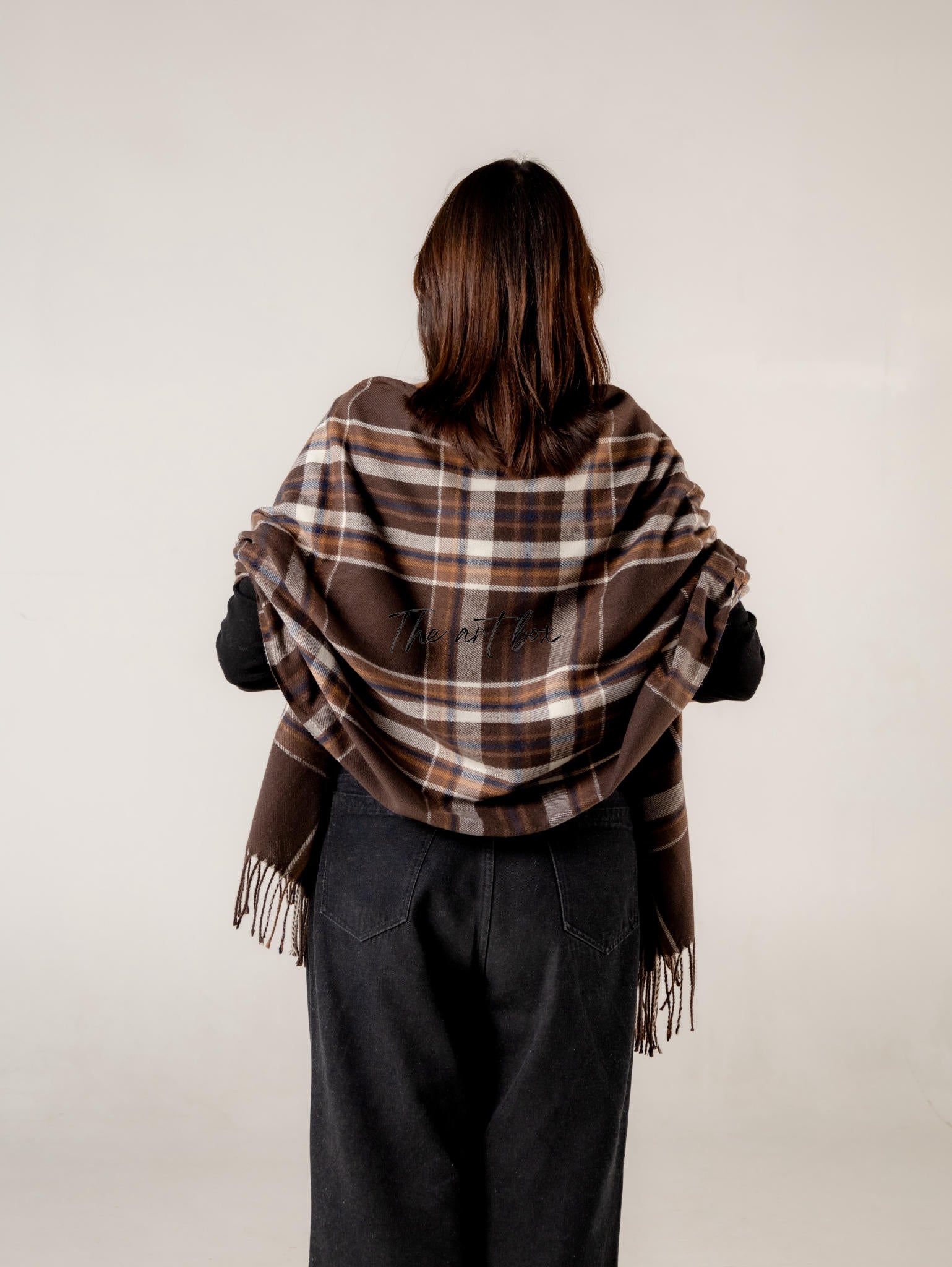 Softness Personified: Cotton Woolen Scarves for Every Season