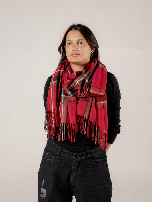 Cotton Luxury: Wrap Yourself in Our Woolen Scarf Range