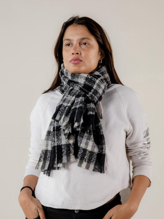 Stay Stylish, Stay Warm Cotton Woolen Scarves for All
