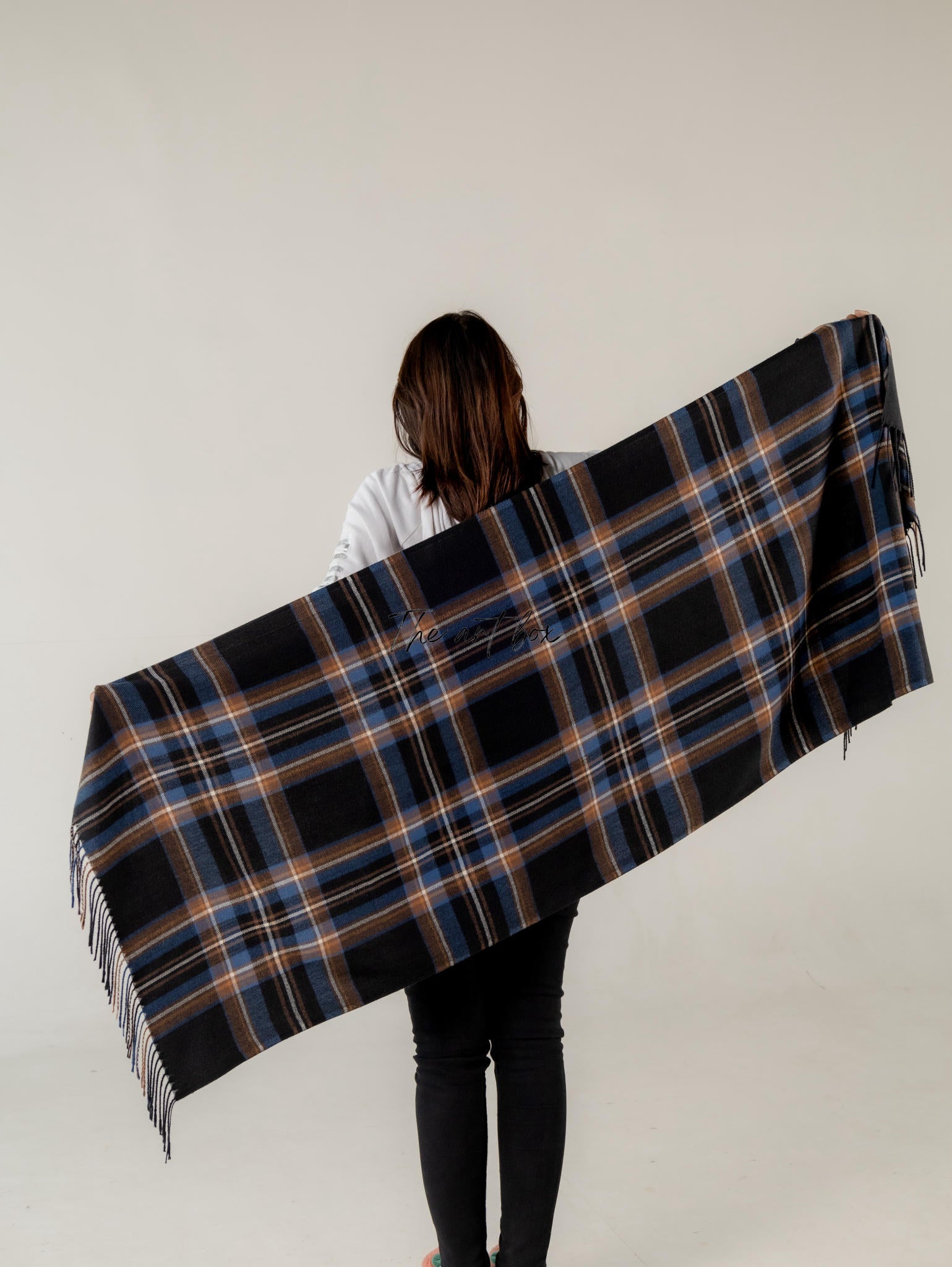 Soft and Stylish: Cotton Woolen Scarves You'll Adore