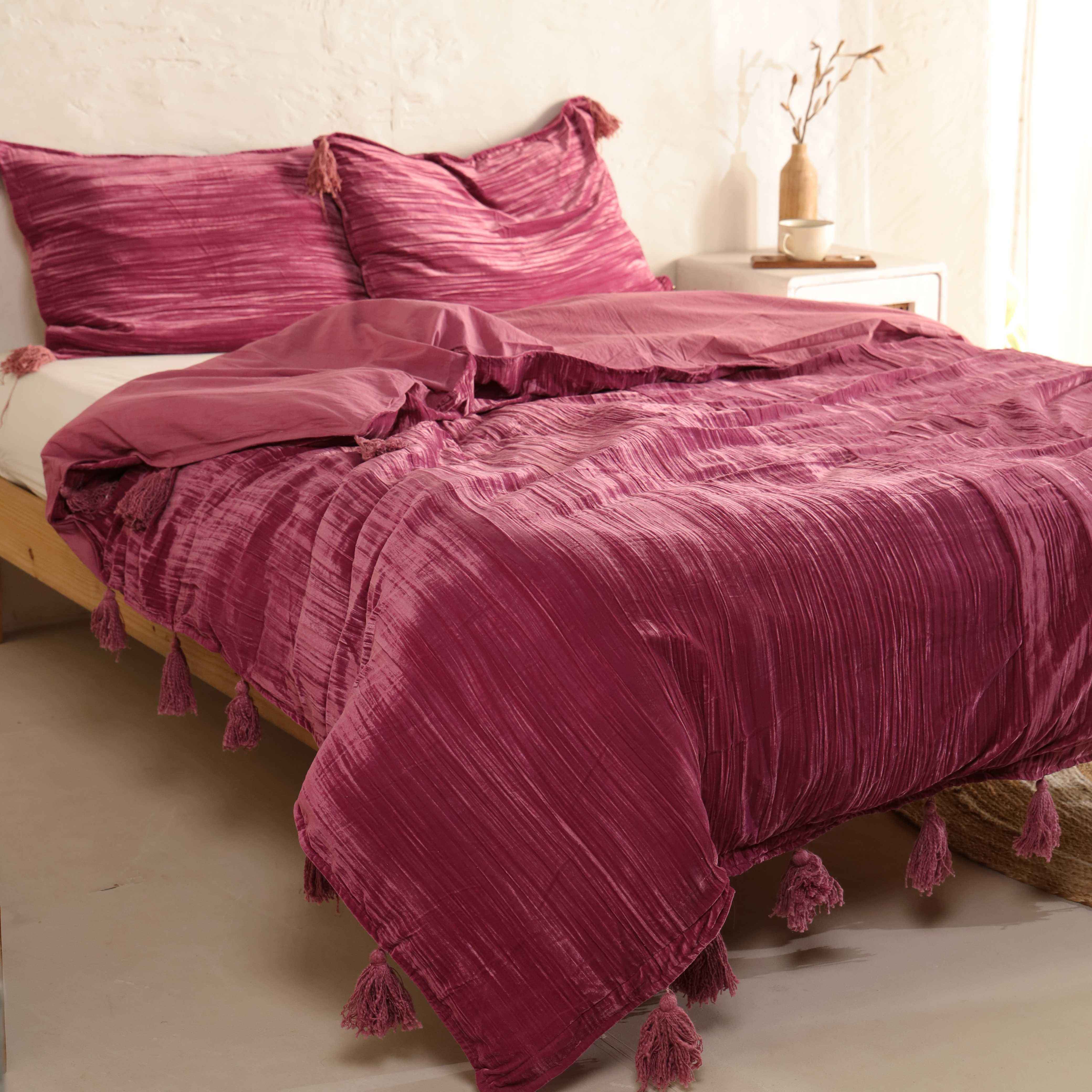 Velvet Duvet Cover Set - Luxury Magenta Plum Boho Bedding with Tassels - 3 Piece Soft Textured Bedding Set