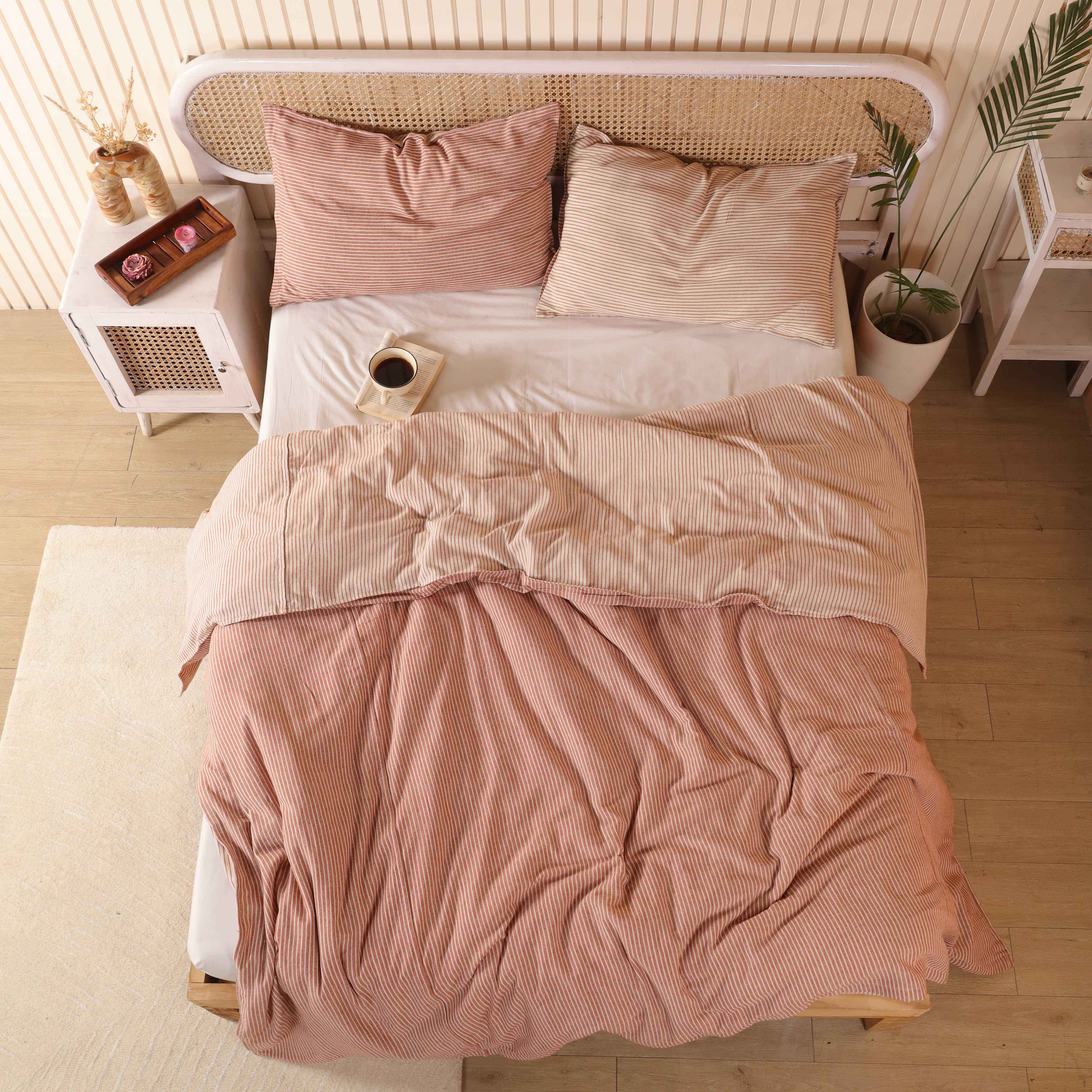 Reversible Terracotta & Beige Striped Bedding Set - Mixed Cotton Duvet
